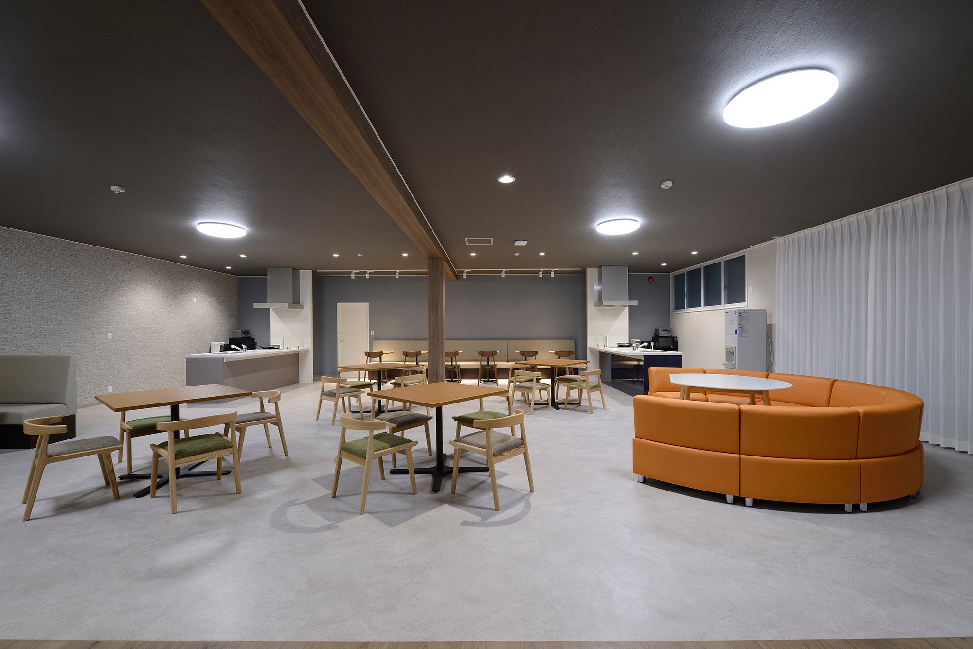 共用棟　メインリビング