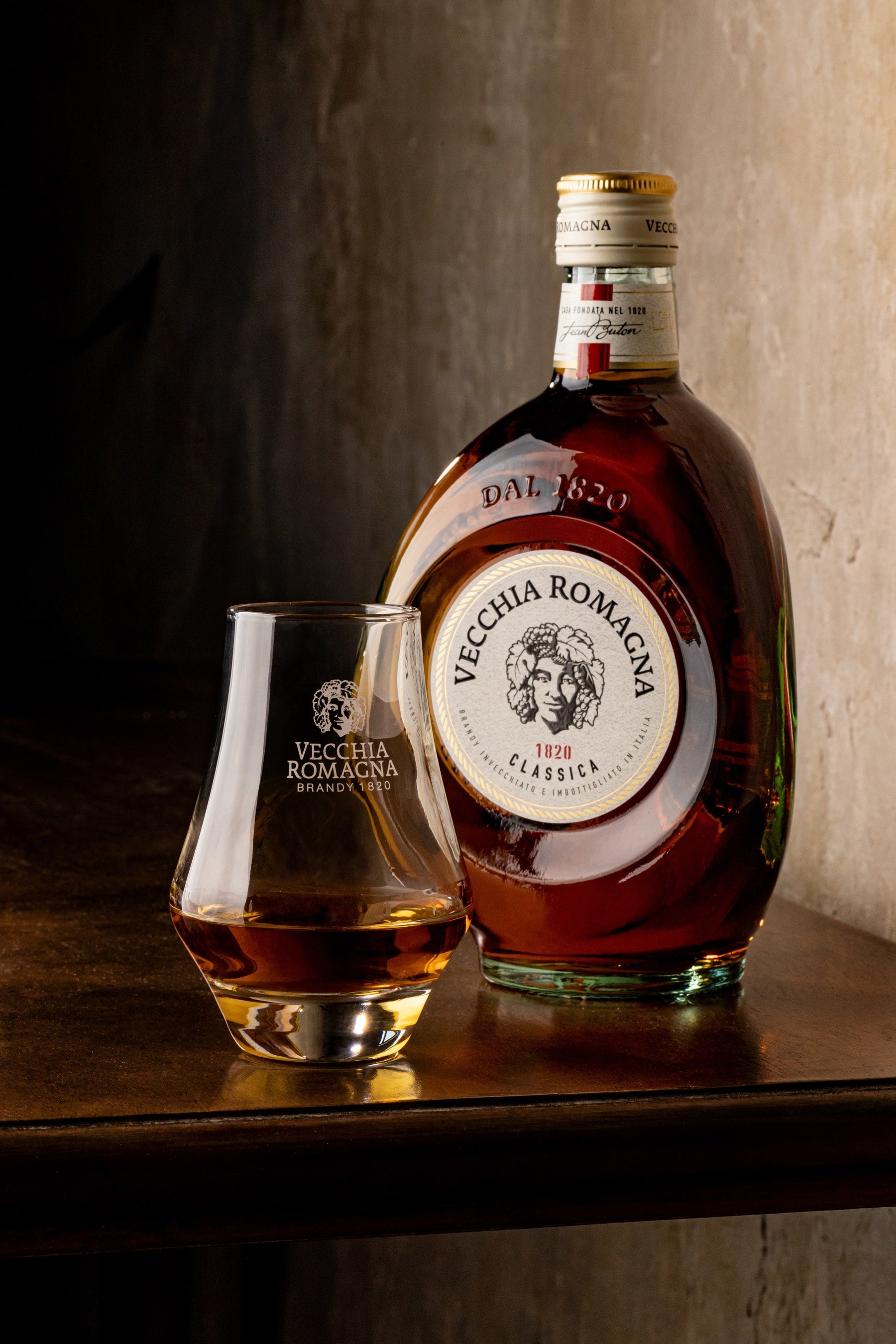 世界No.1 イタリアンブランデー』が一般発売開始 | バジル株式会社の