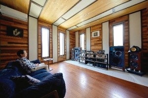 豊かに美しく響くオーディオルーム