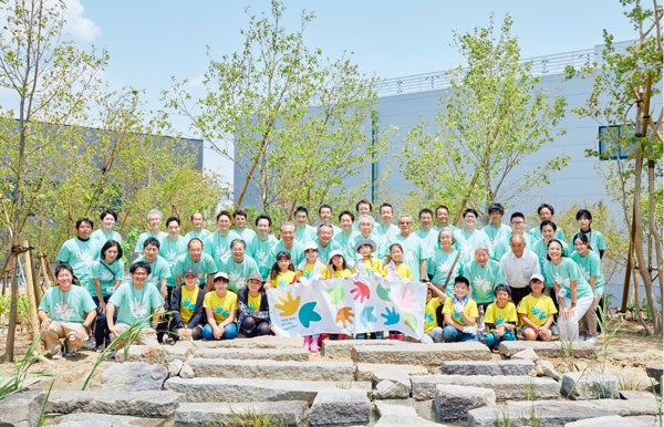 植樹祭参加者との記念写真