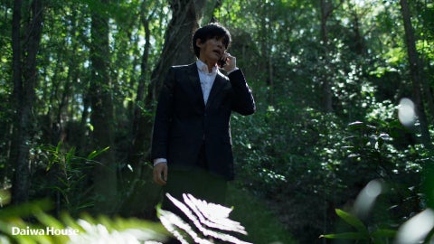 松坂桃李さんが大自然の中で家は”二者択一じゃない“ことを発見! 松坂桃李さんが大自然の中で家は”二者択一じゃない“ことを発見!