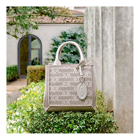 トッズの新作コレクション「TOD’S ITALIAN GARDEN」ポップアップイベント開催中!限定アイテムも登場 トッズの新作コレクション「TOD’S ITALIAN GARDEN」ポップアップイベント開催中!限定アイテムも登場