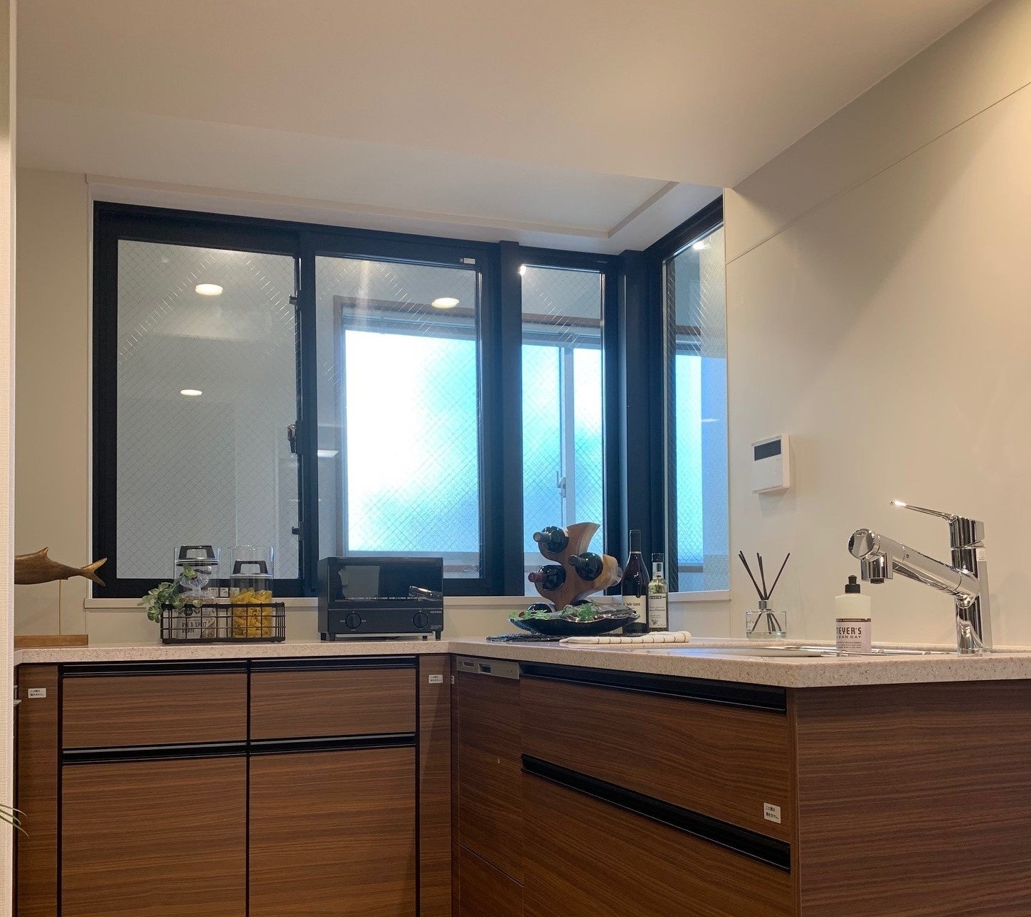 ピュアライトスタイルキッチン（インフォメーションサロン）