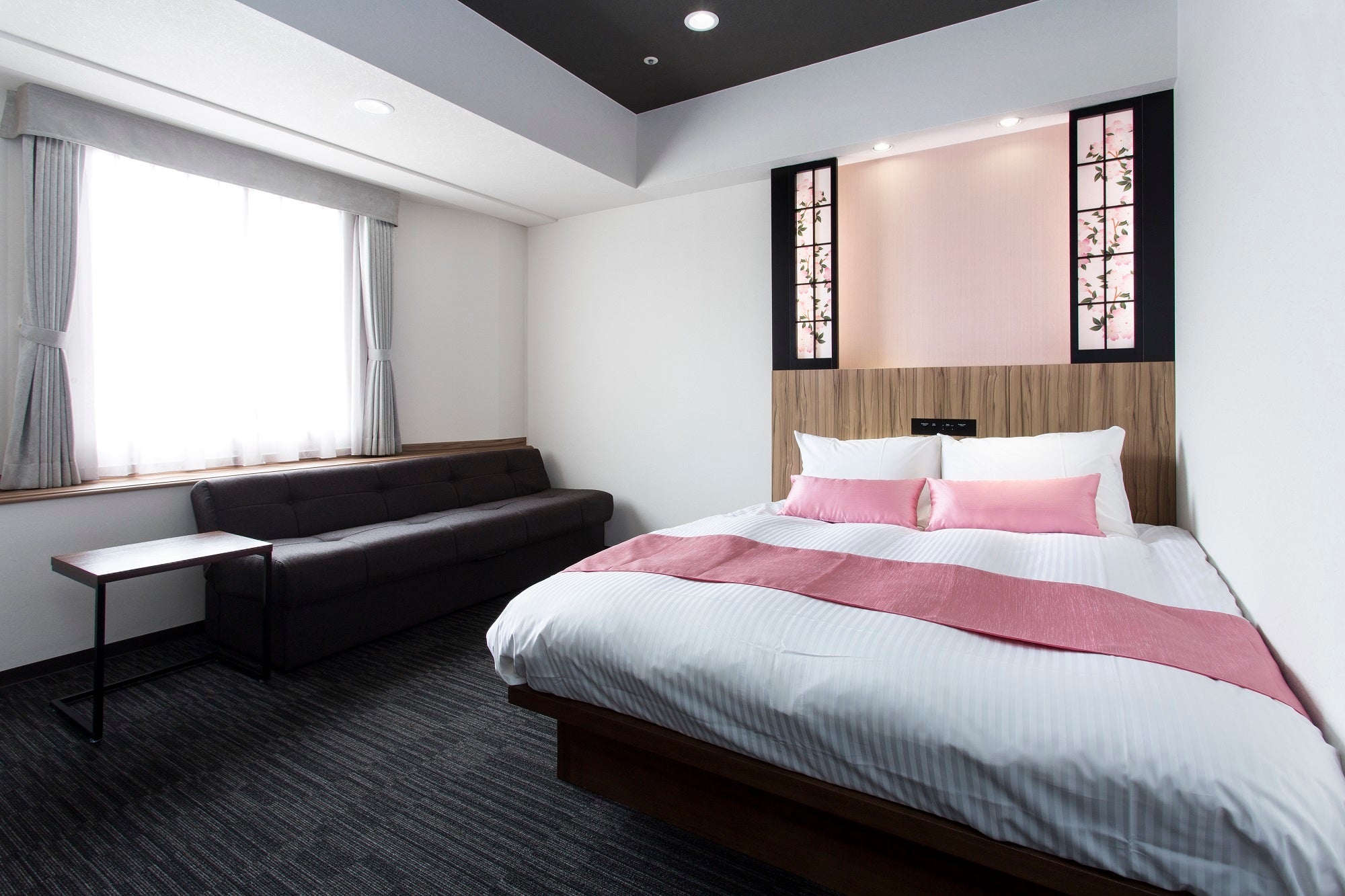 客室（Comfort Queen Room）