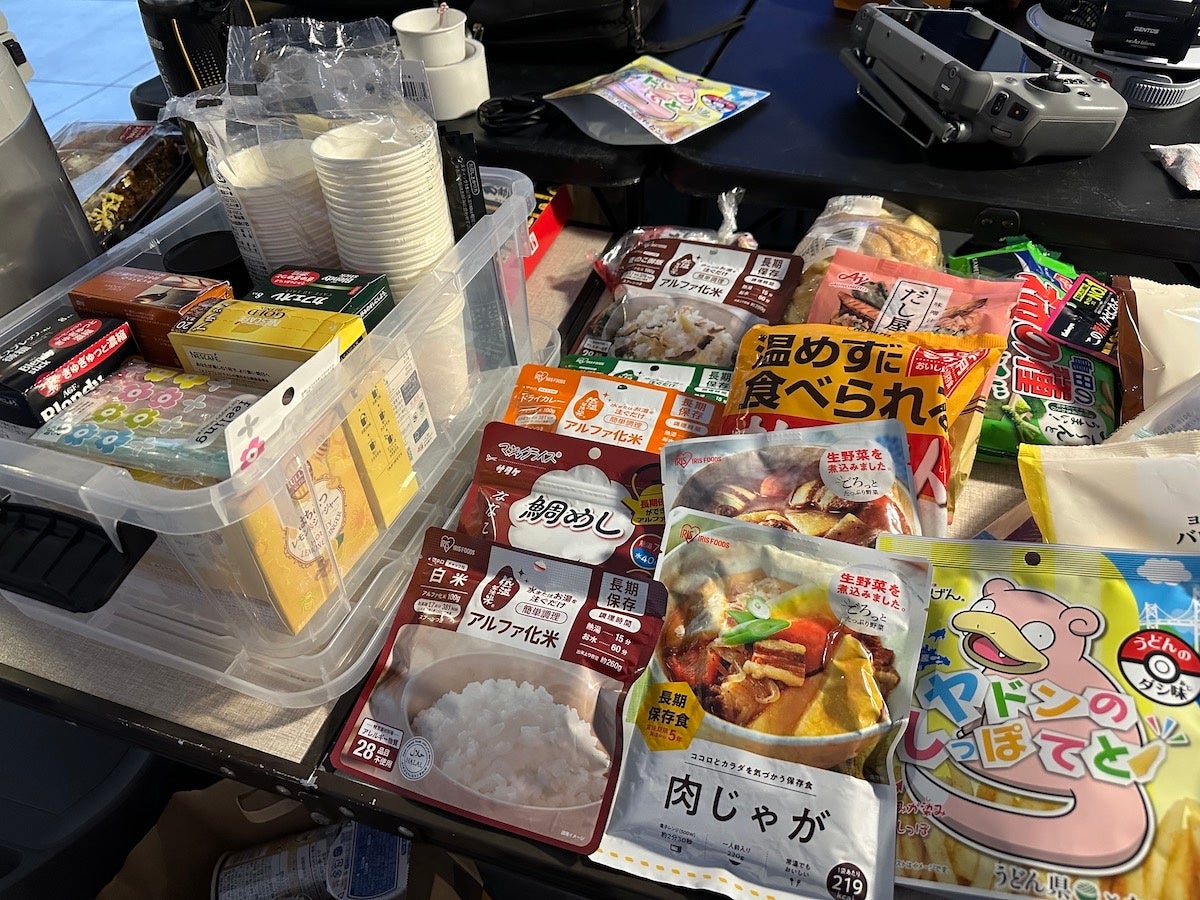 「支援者が被災地の物資を消費しない」離島で30時間の実践型防災訓練を実施 宿泊施設なし・現地調達不可の環境でドローン捜索と自己完結型活動を徹底訓練 | 一般社団法人日本ドローンビジネスサポート協会のプレスリリース