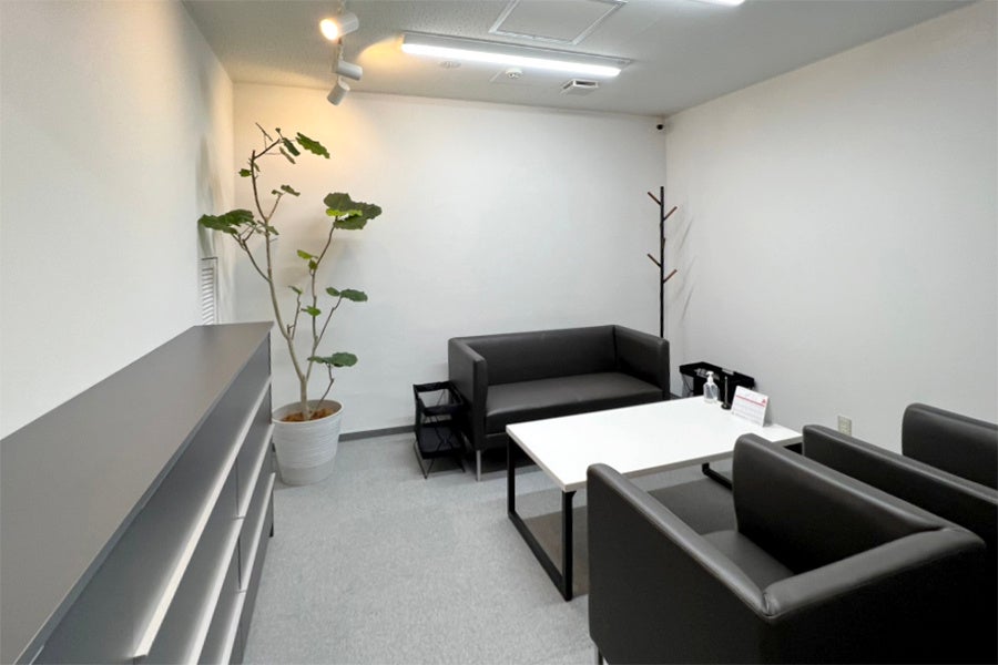 個室の商談スペース