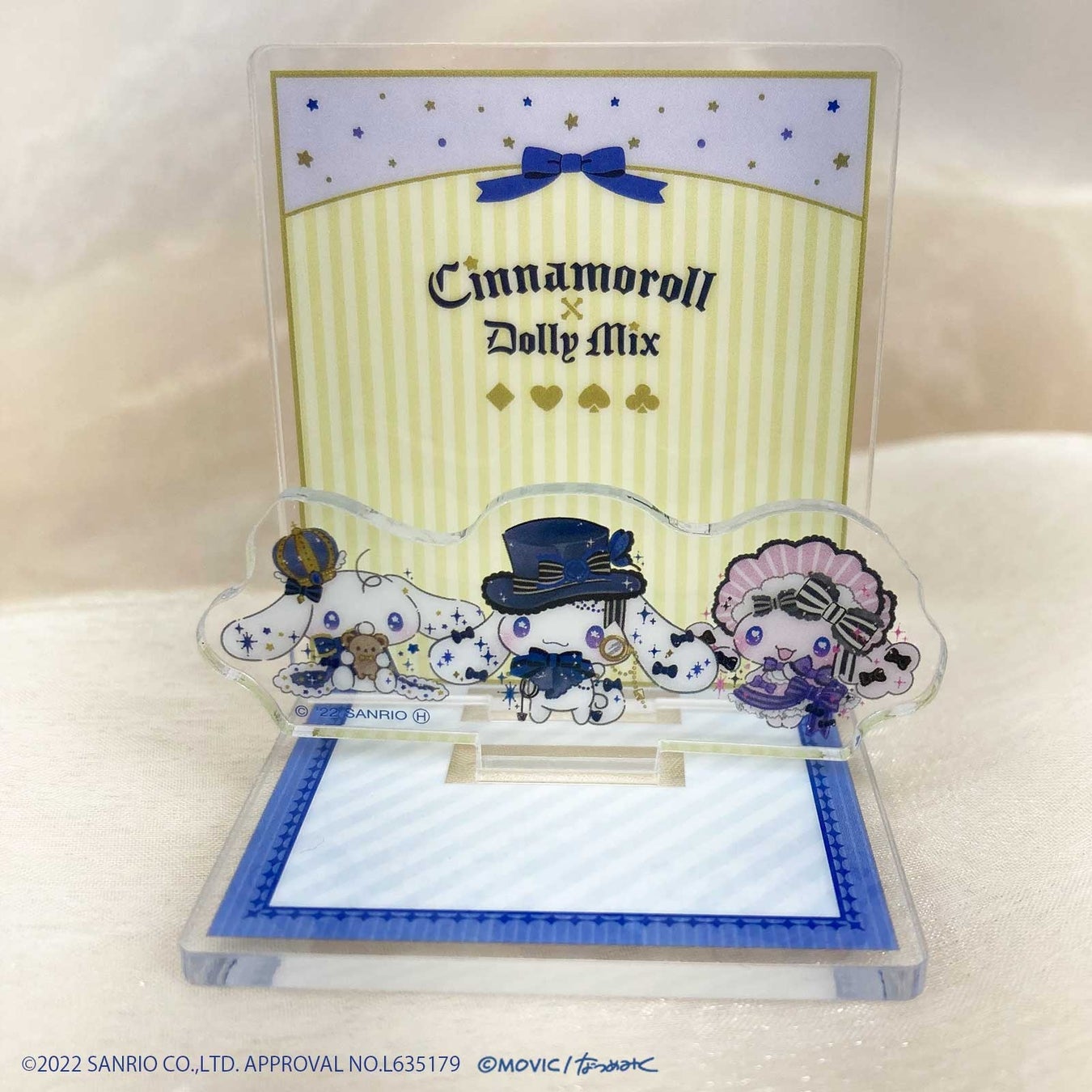 ◆アクリルスタンド/税抜390円(税込429円)