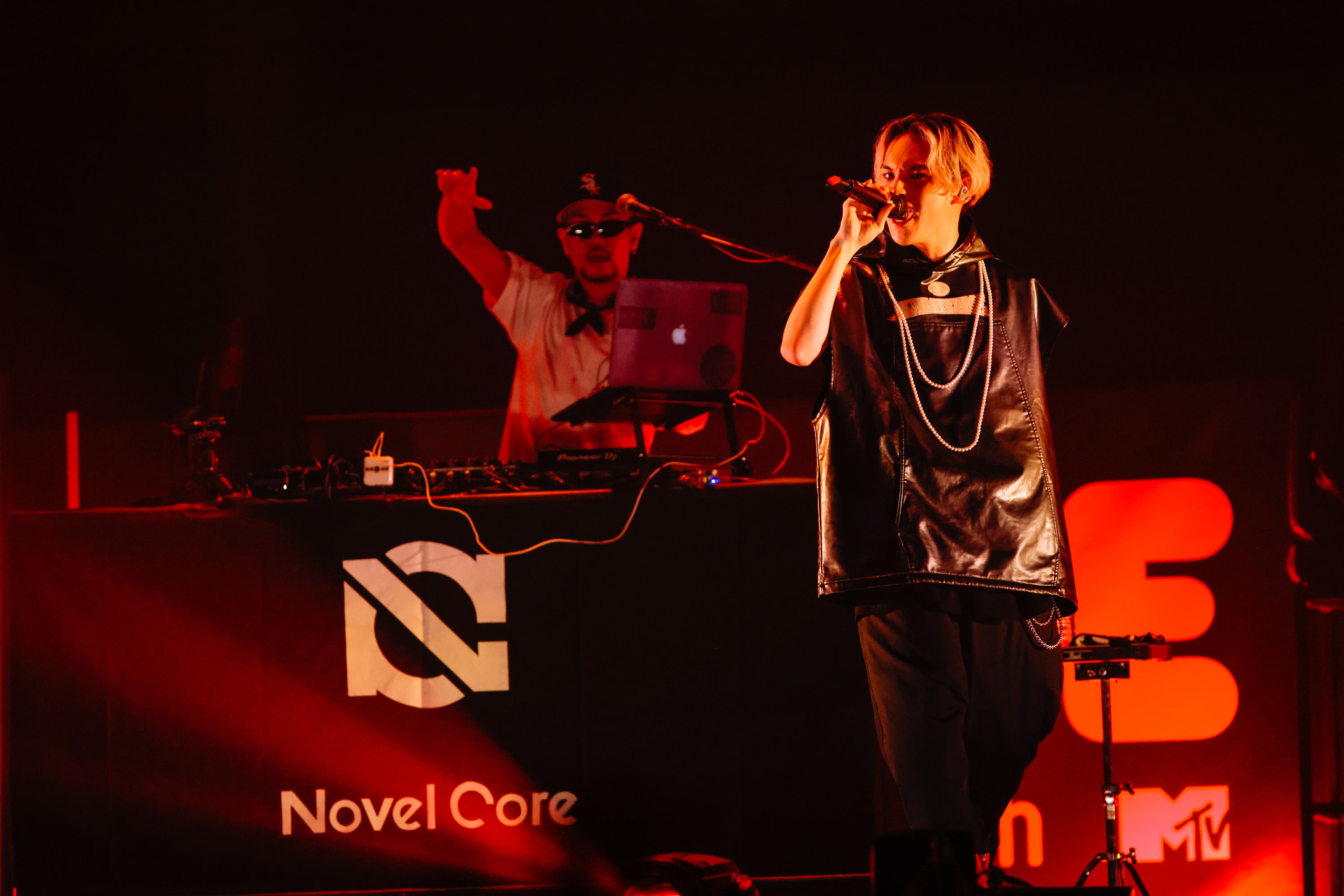 photo by 上山陽介