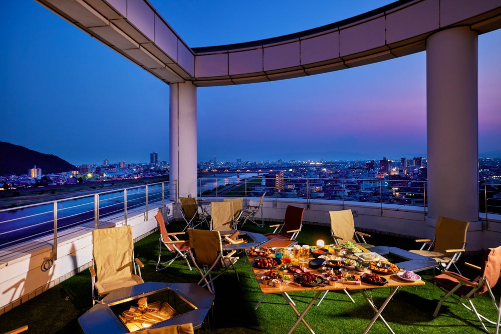 都ホテル 岐阜長良川】ホテル最上階でブッフェやドリンク、イベントを