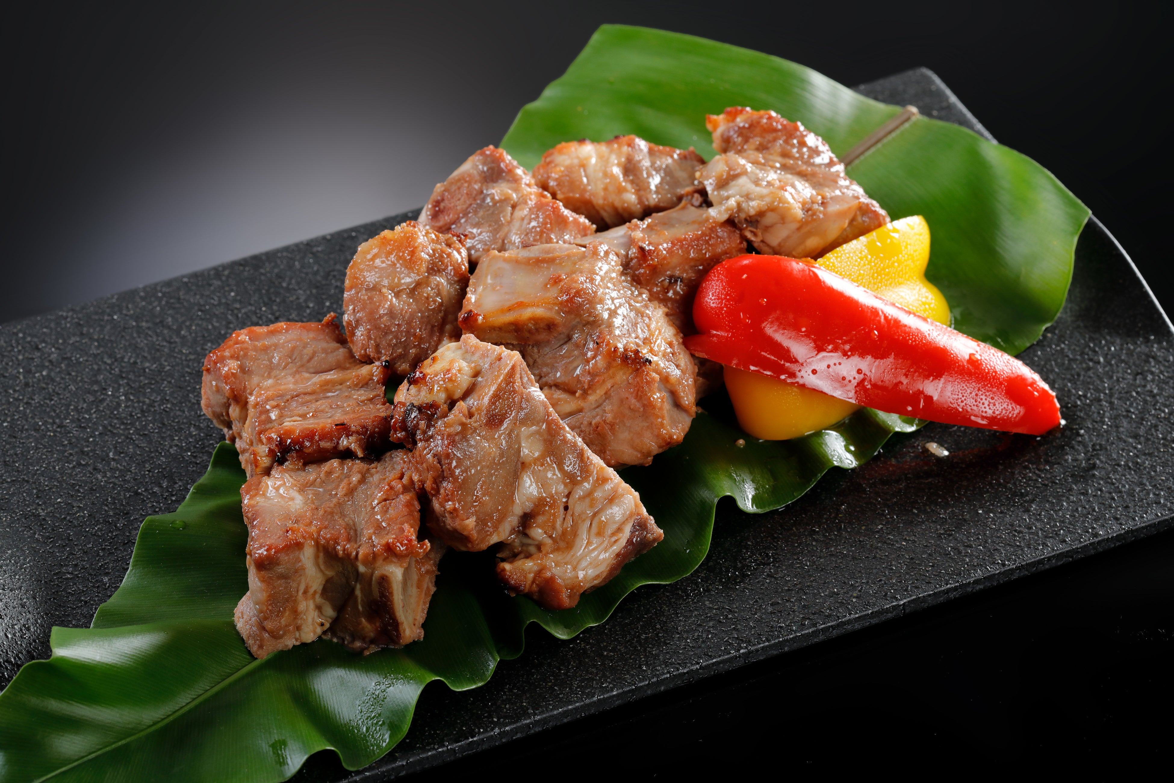 豚肉のスペアリブ ハワイアン風