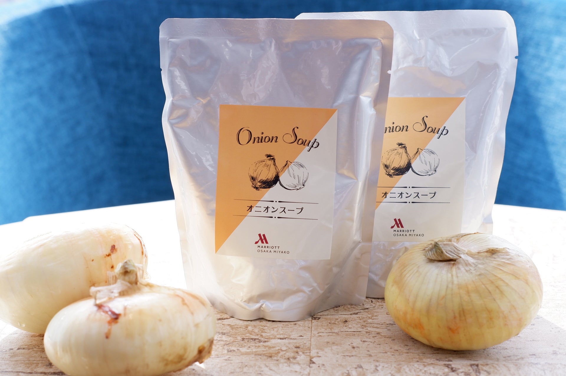 大阪府産「泉州玉ねぎ」のオニオンスープ