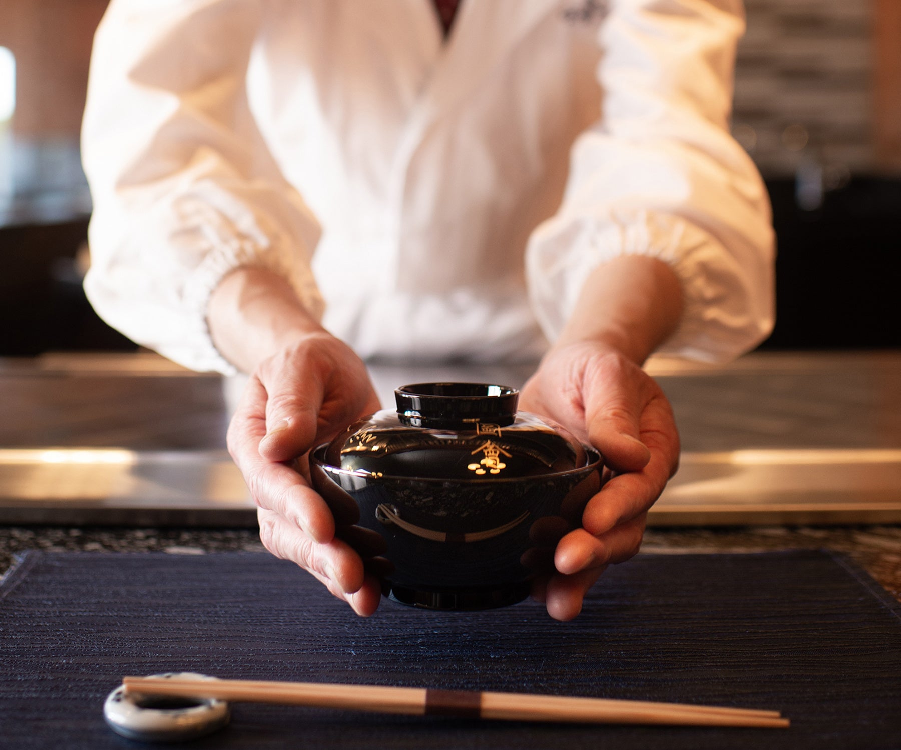 繊細な和食を鉄板焼きで