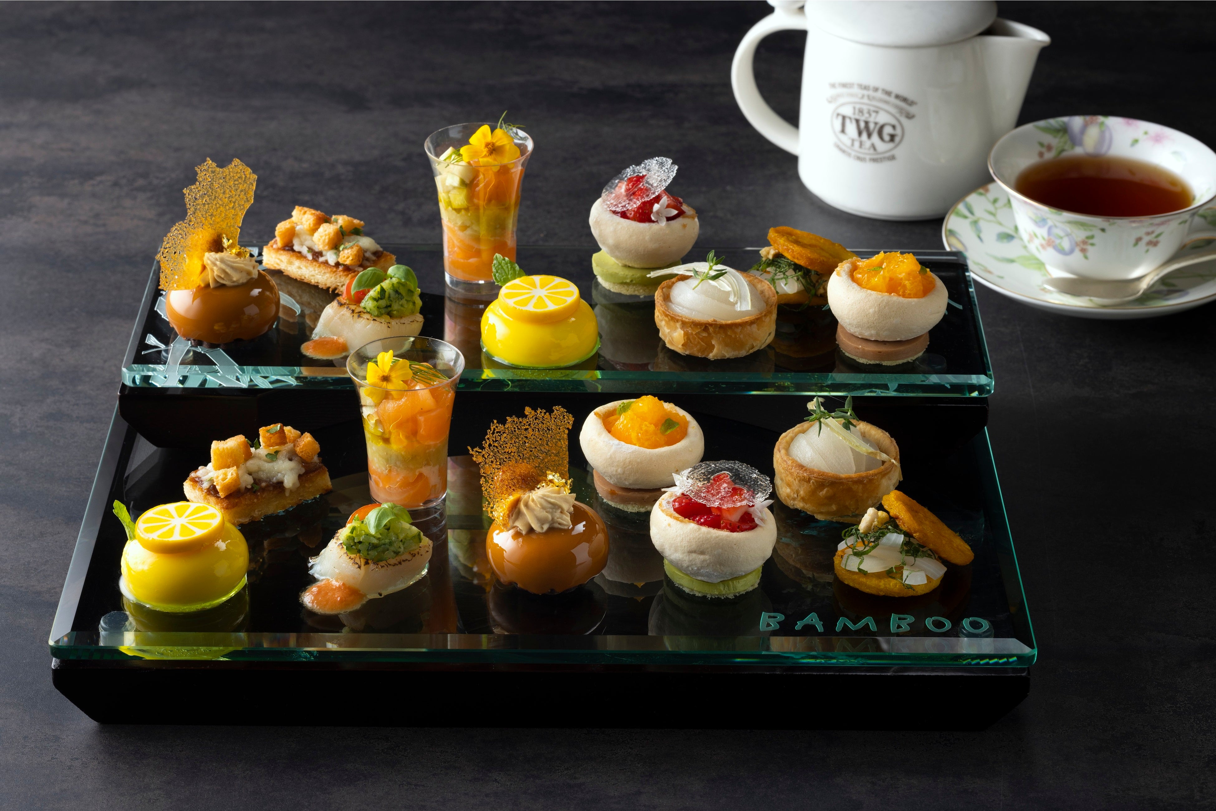 大阪マリオット都ホテルのシェフ考案のアフタヌーンティー