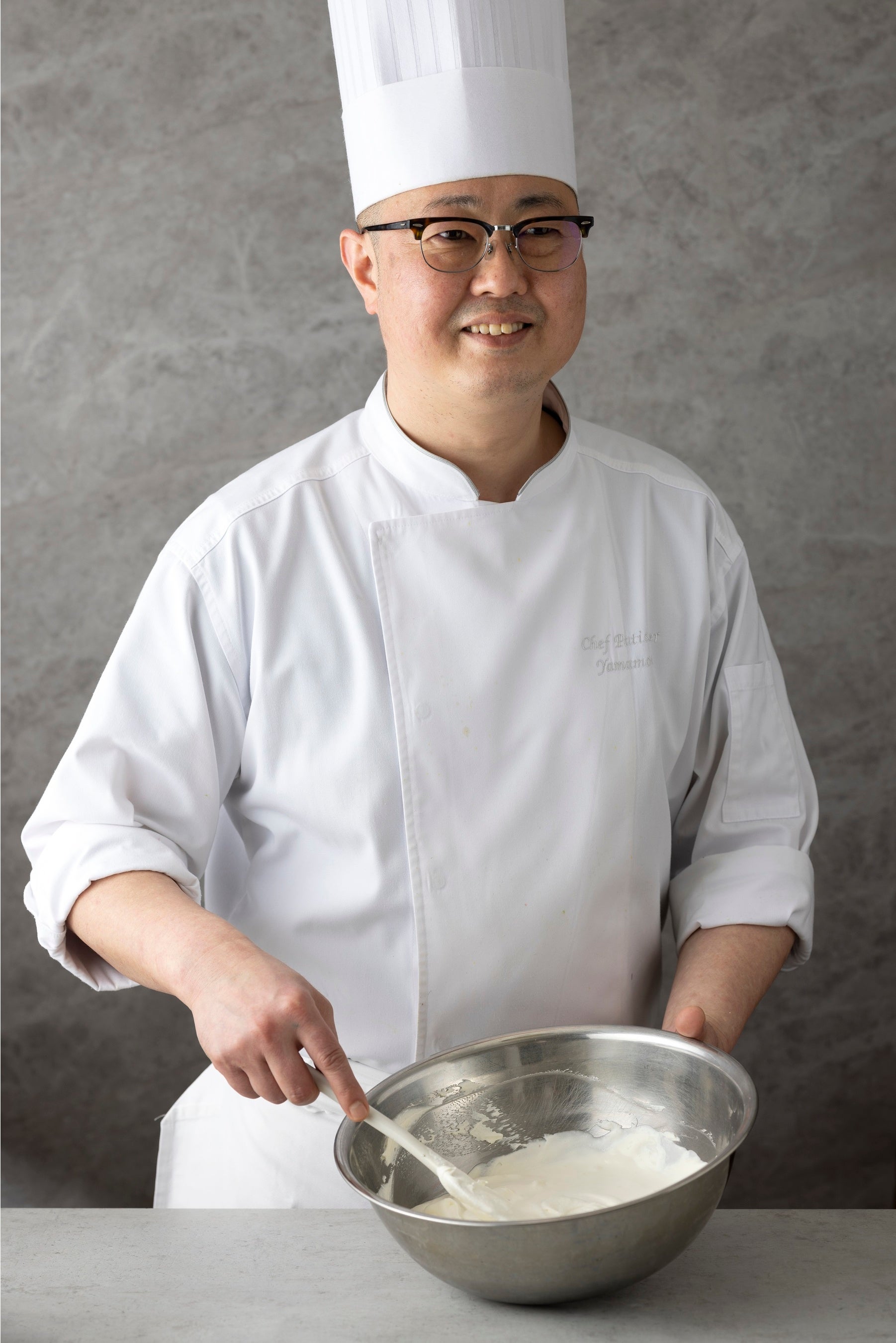 シェフパティシエ　山本 健