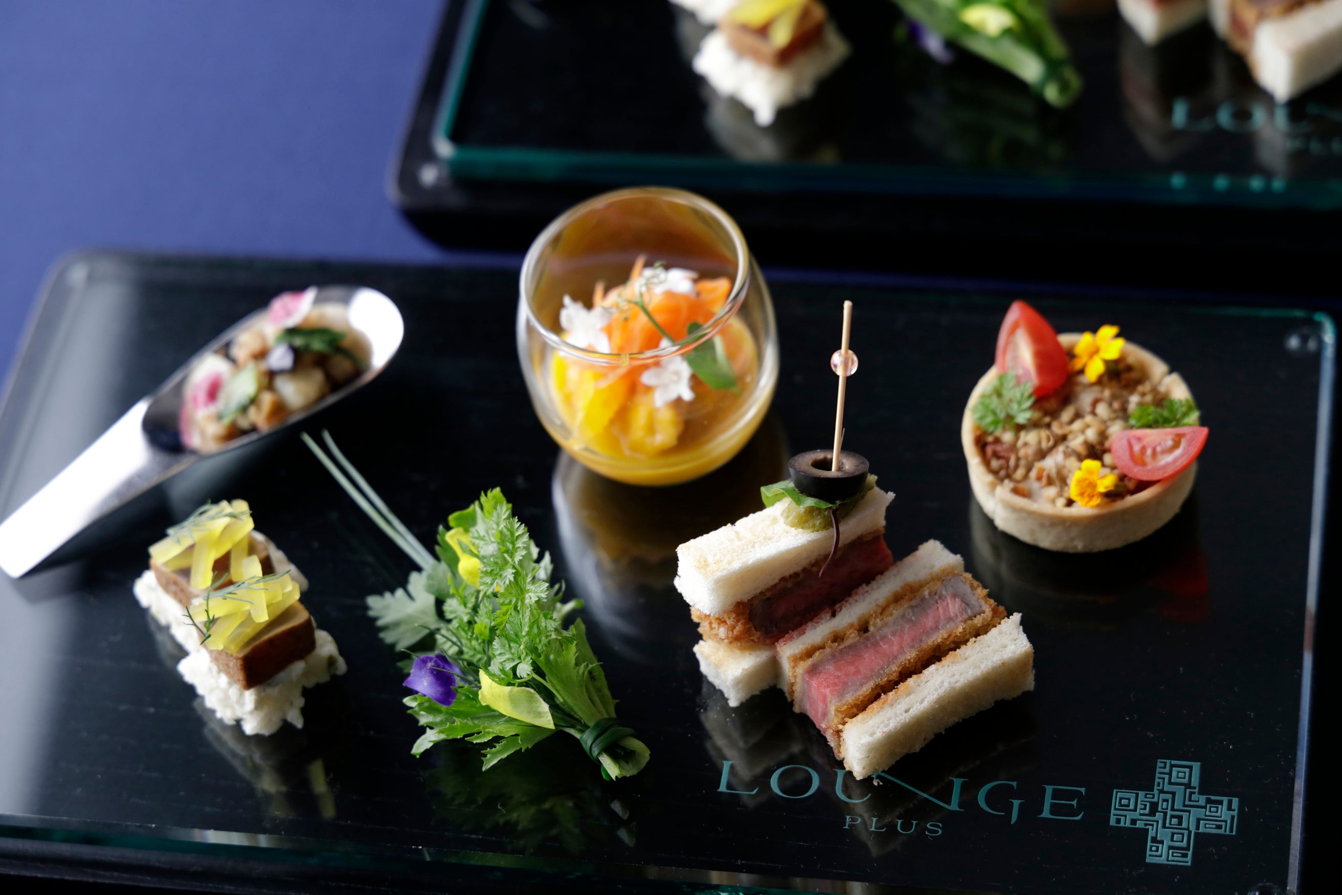 洋食、中華とバラエティに富んだ味が楽しめる