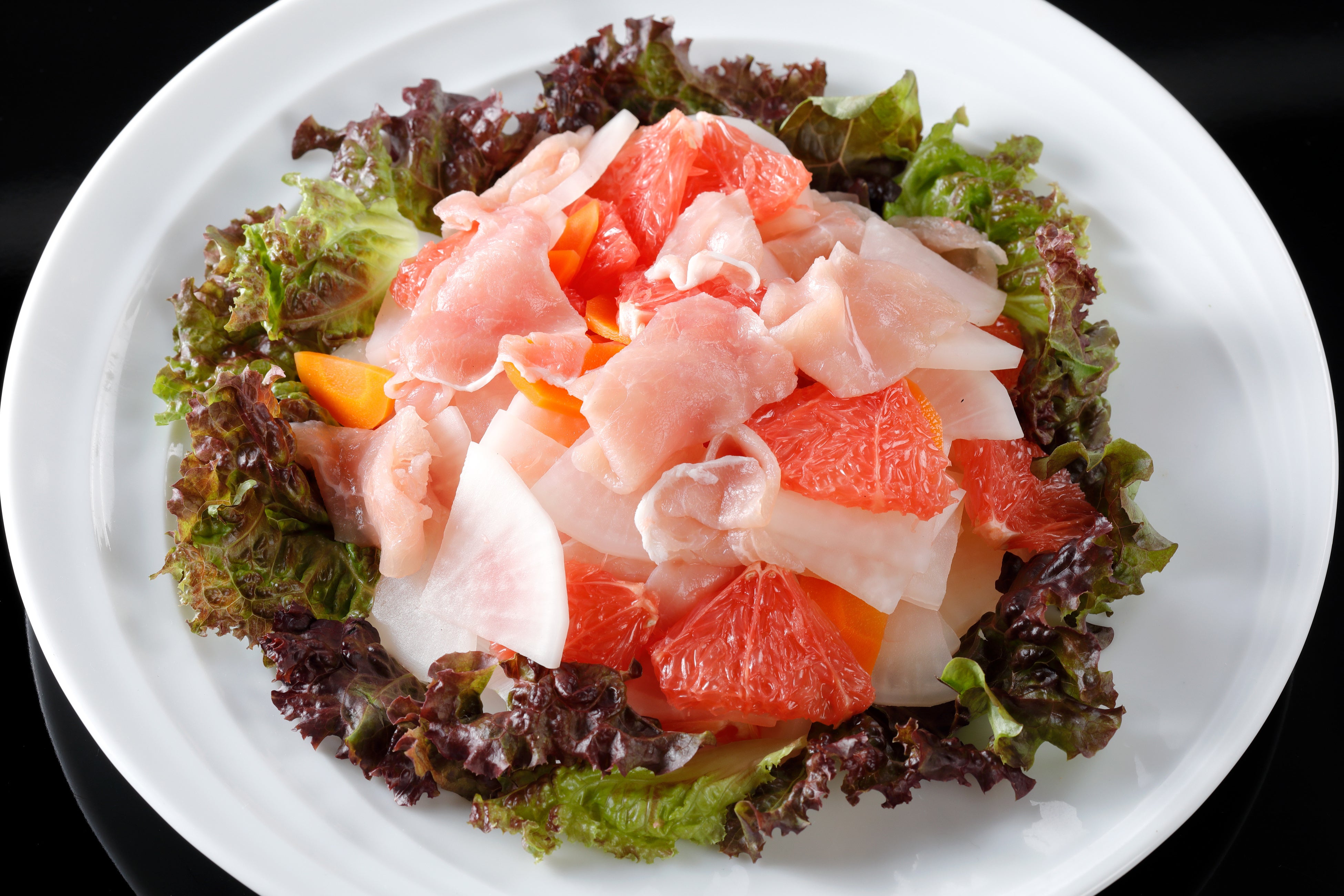 ＜ランチ限定＞生ハムとルビーグレープフルーツのサラダ