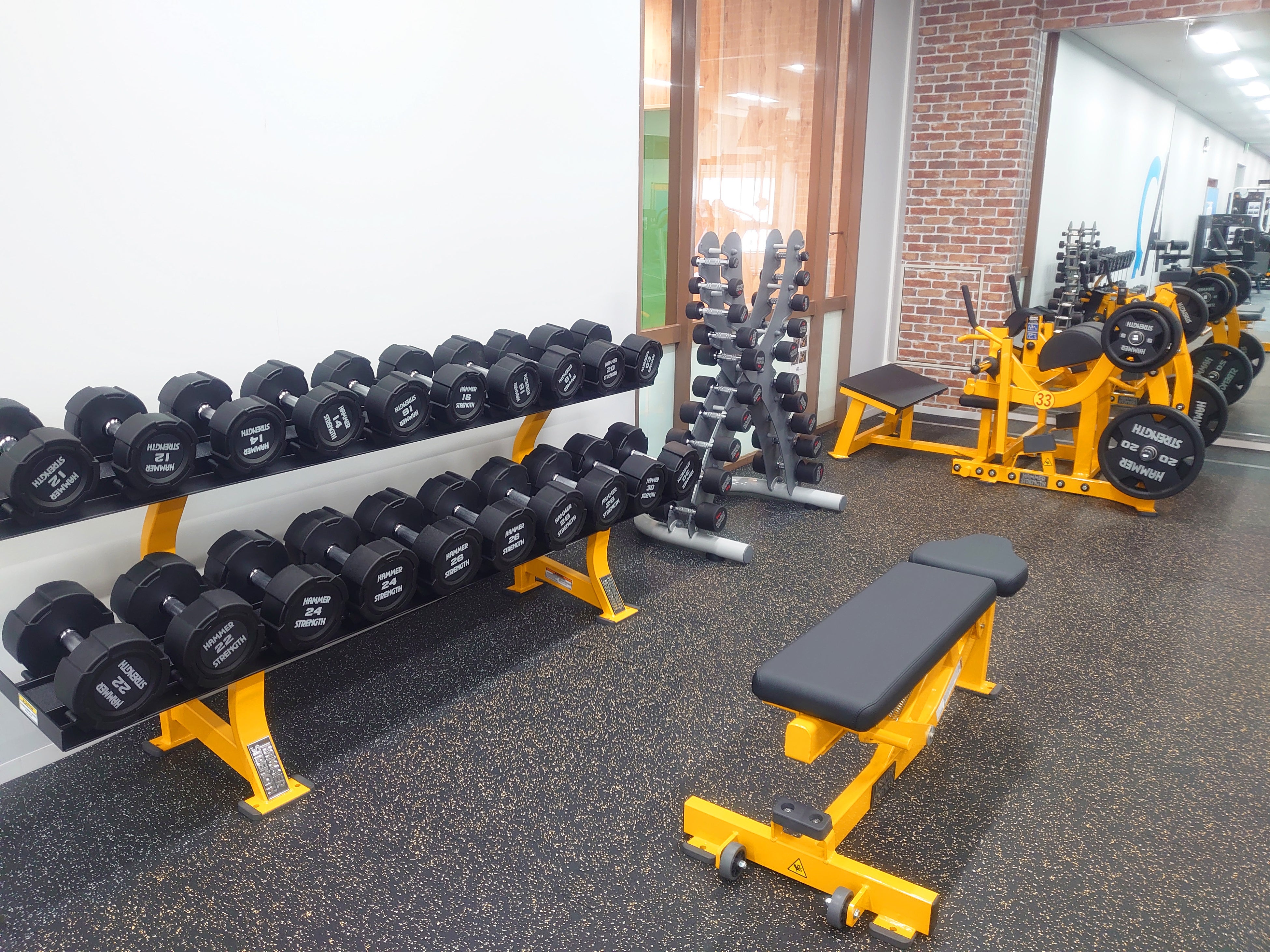 AQフィットネスクラブ