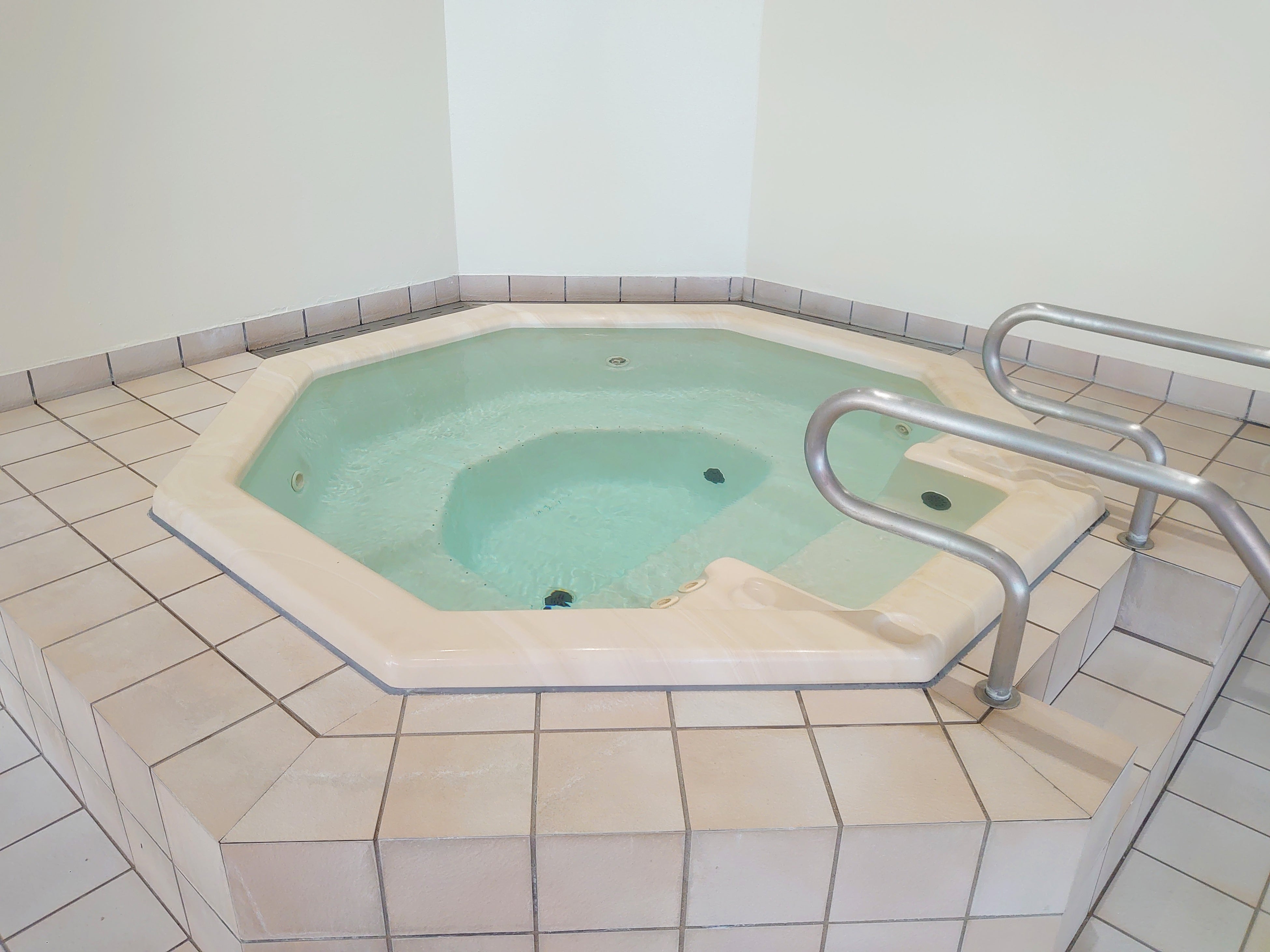 AQフィットネスクラブ