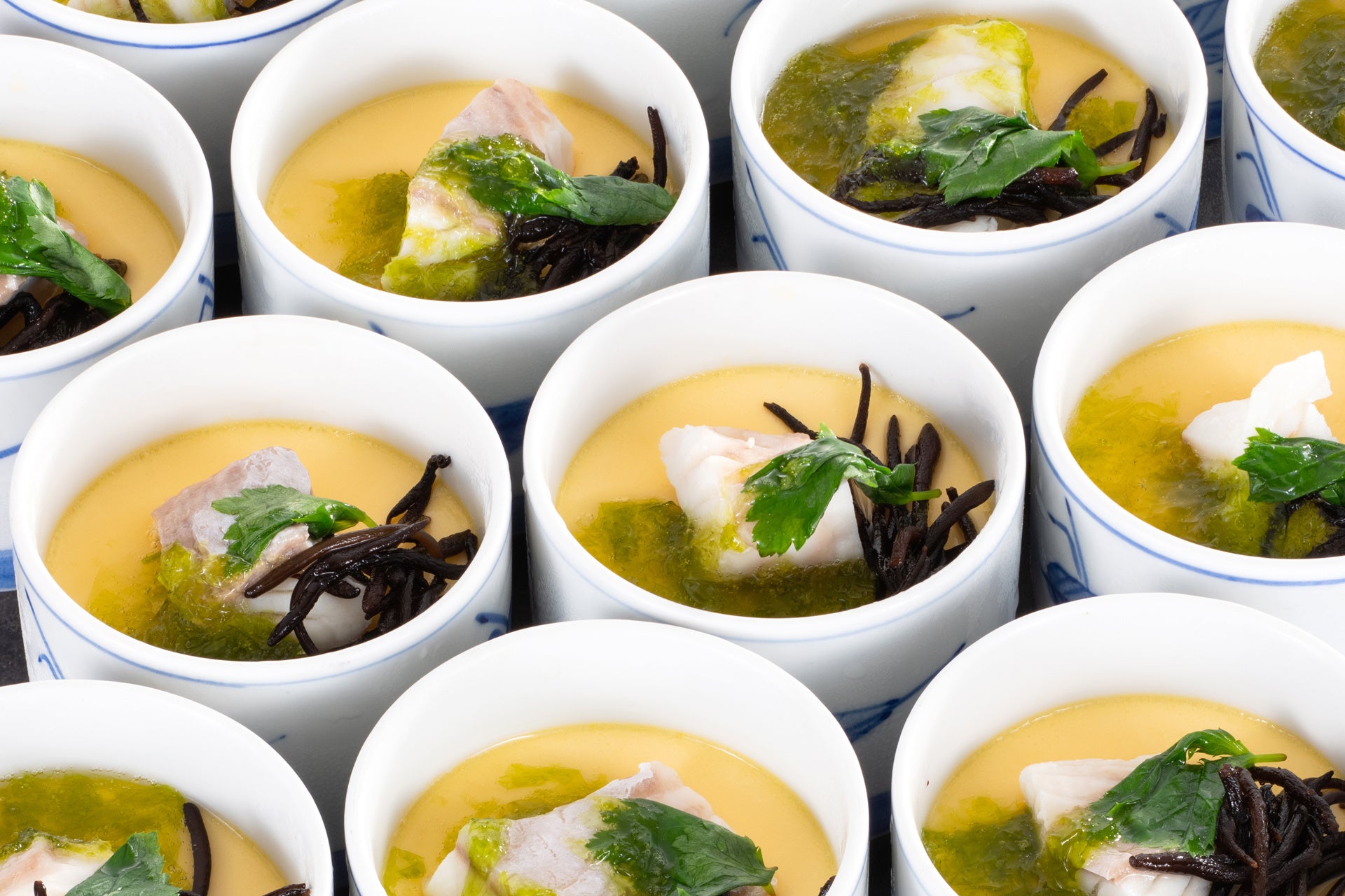 白身魚とひじきの茶碗蒸し あおさ餡