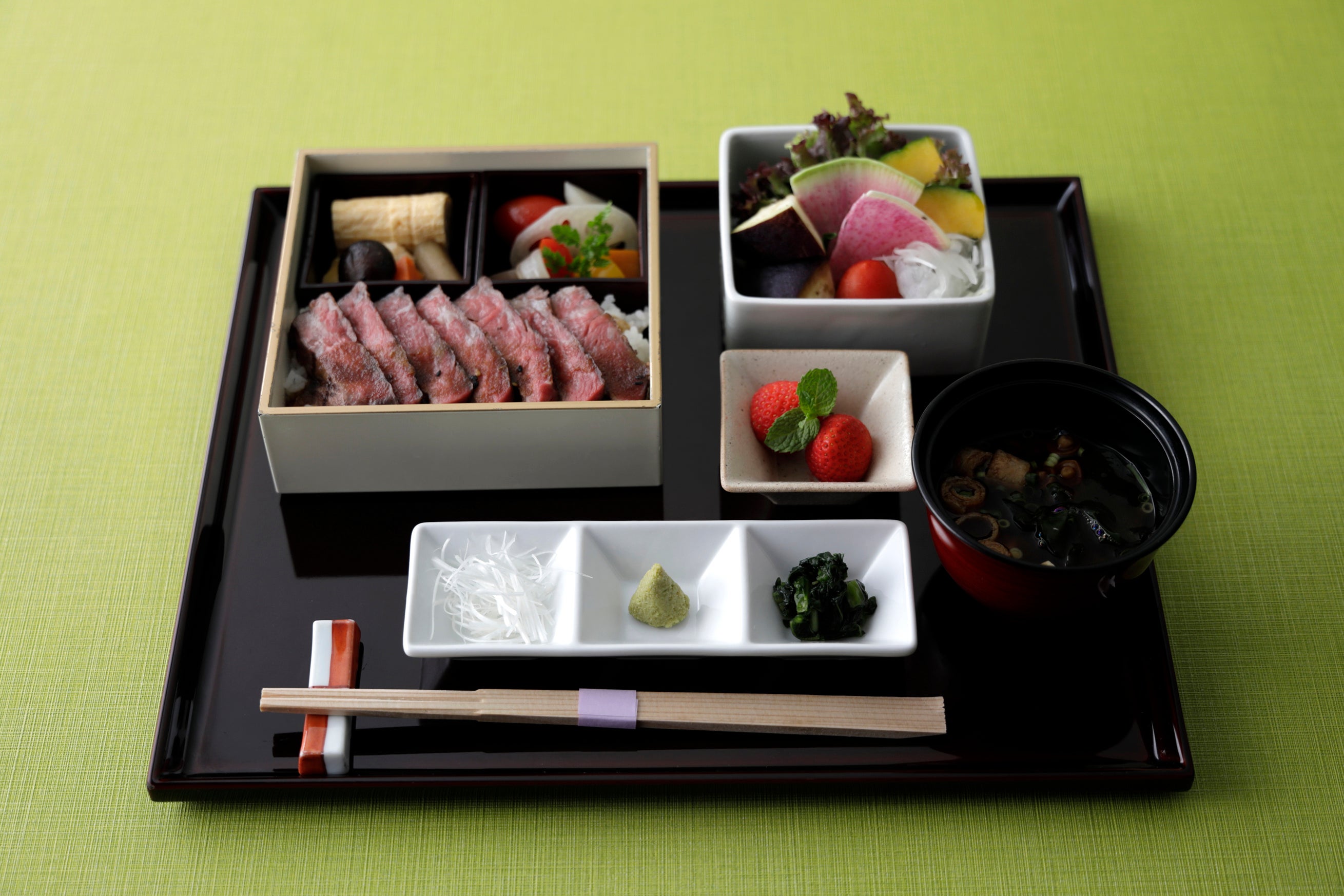 三重県産伊賀牛のステーキ膳