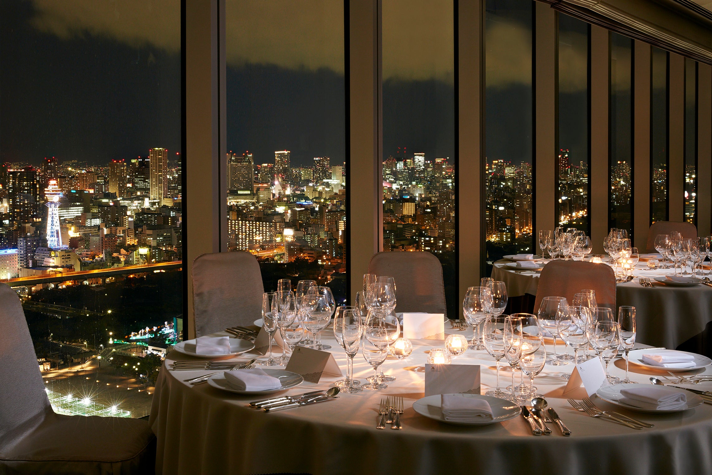 会場の20階「茜」