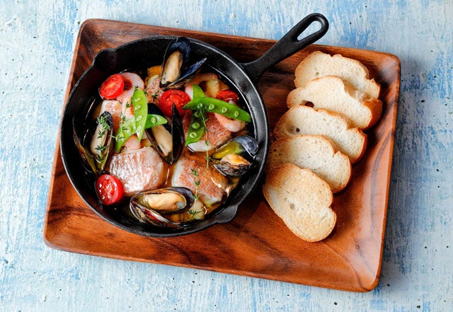 魚介類のアヒージョ