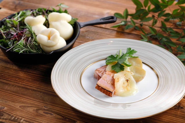 厚切りベーコンとマチルダポテトのカチョカバロ焼き