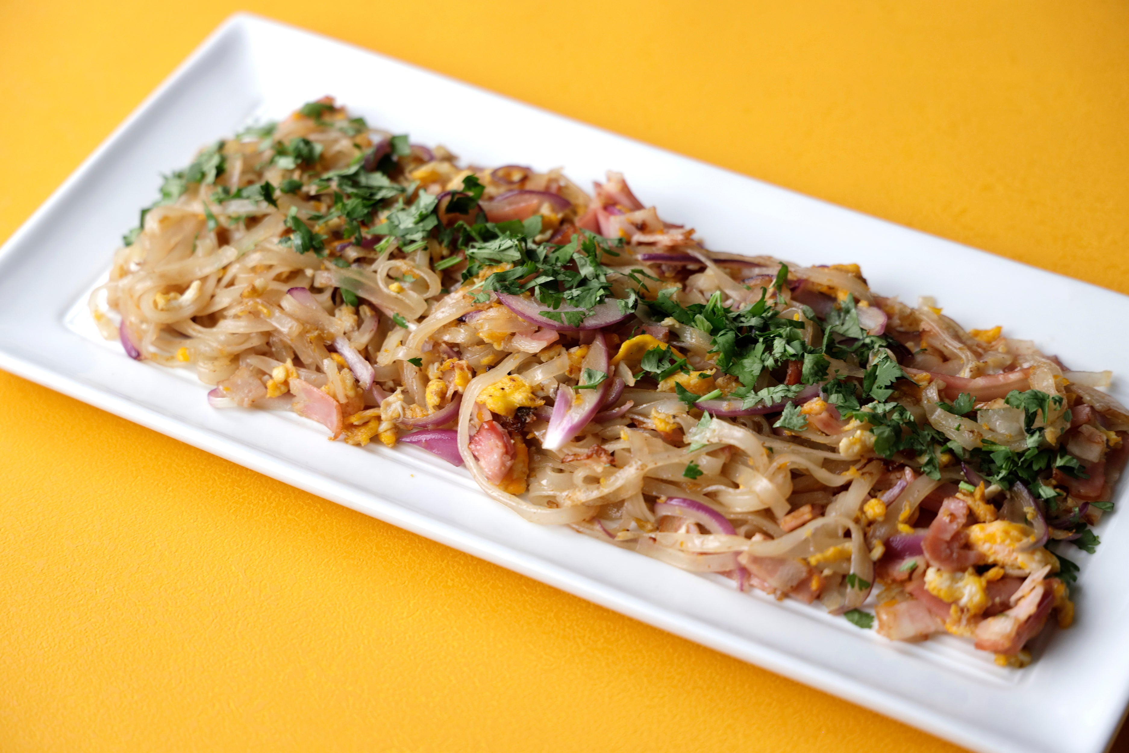 パッタイ（タイ風焼きそば）