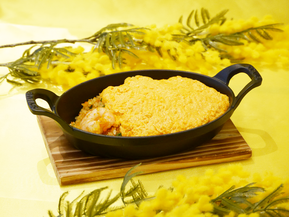 〈ふわふわ玉子のあんかけ炒飯〉 ￥1,300 