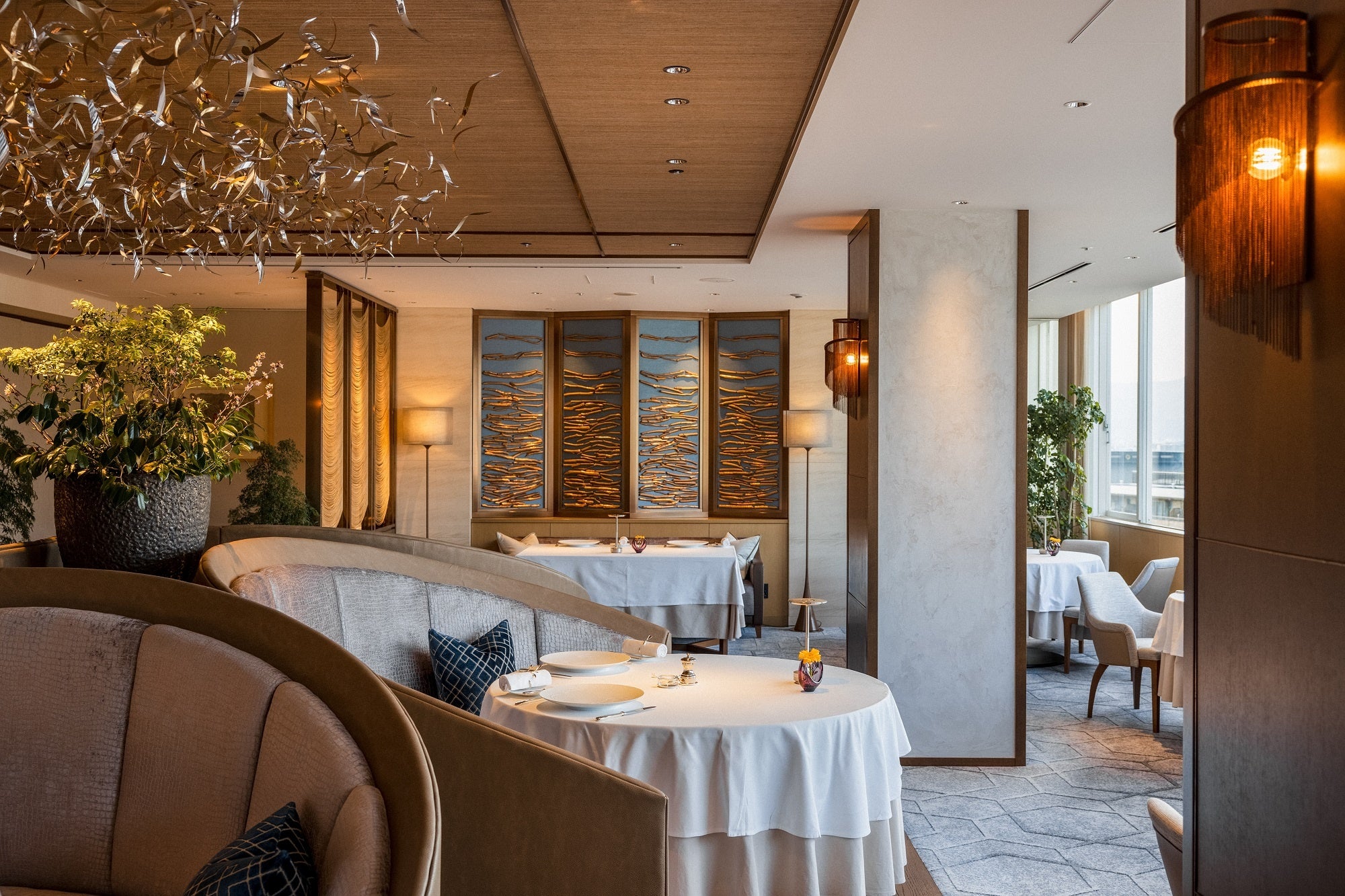 ドミニク・ブシェ　キョート「Le RESTAURANT」店内