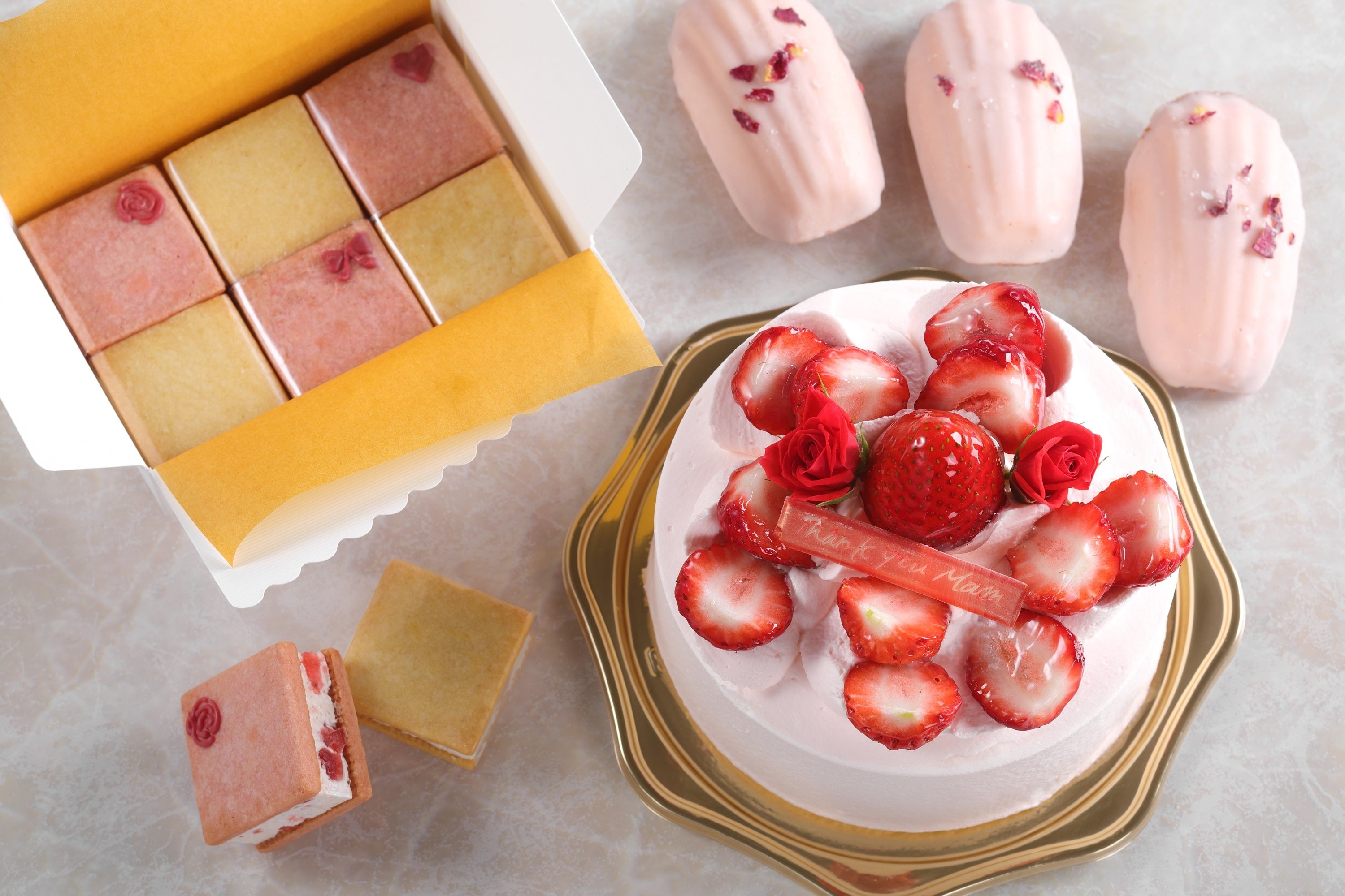 カフェ＆グルメショップ カフェベル　母の日限定スイーツ