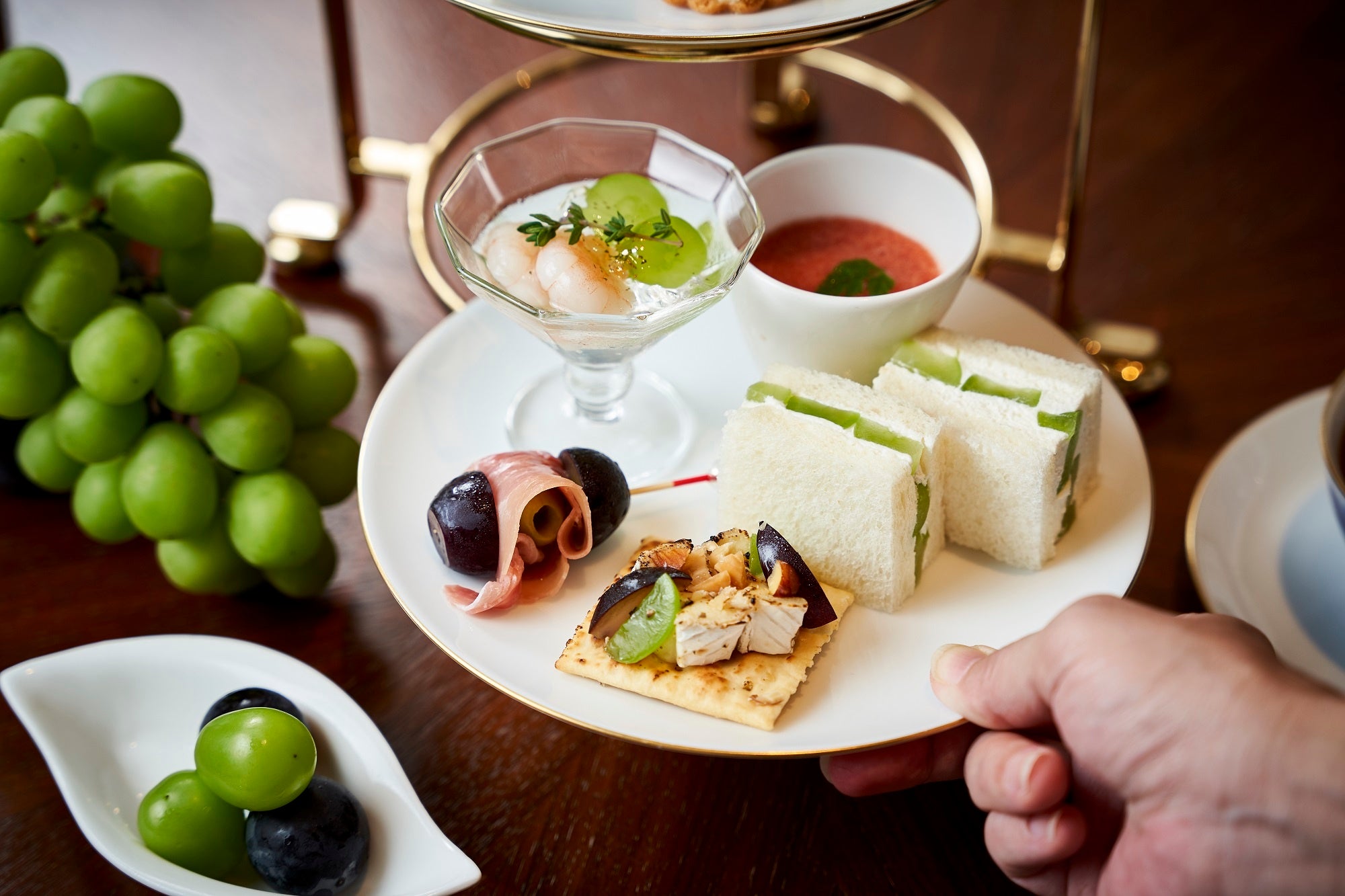 アフタヌーンティー　3段目