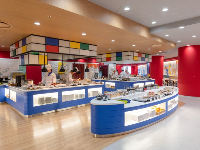 レストラン「イーポック」ブッフェ台