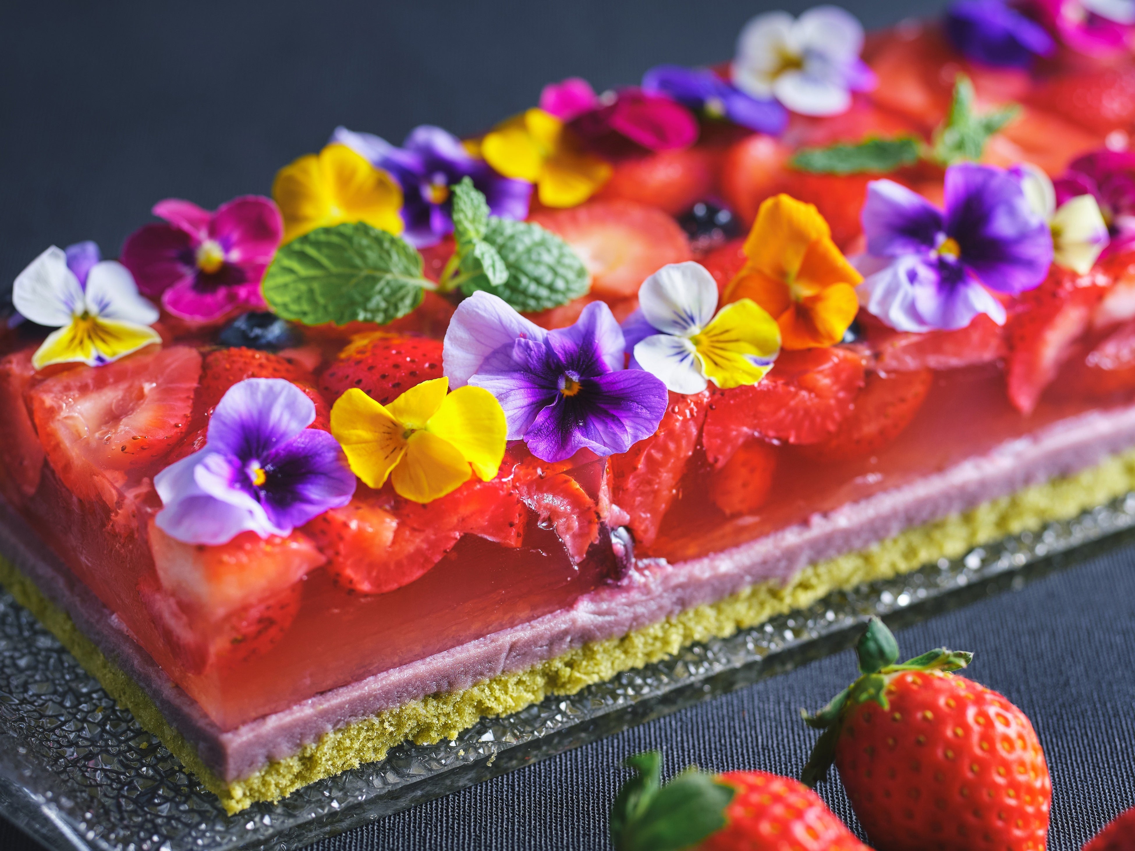 いちごとあんこの蜂蜜寒天