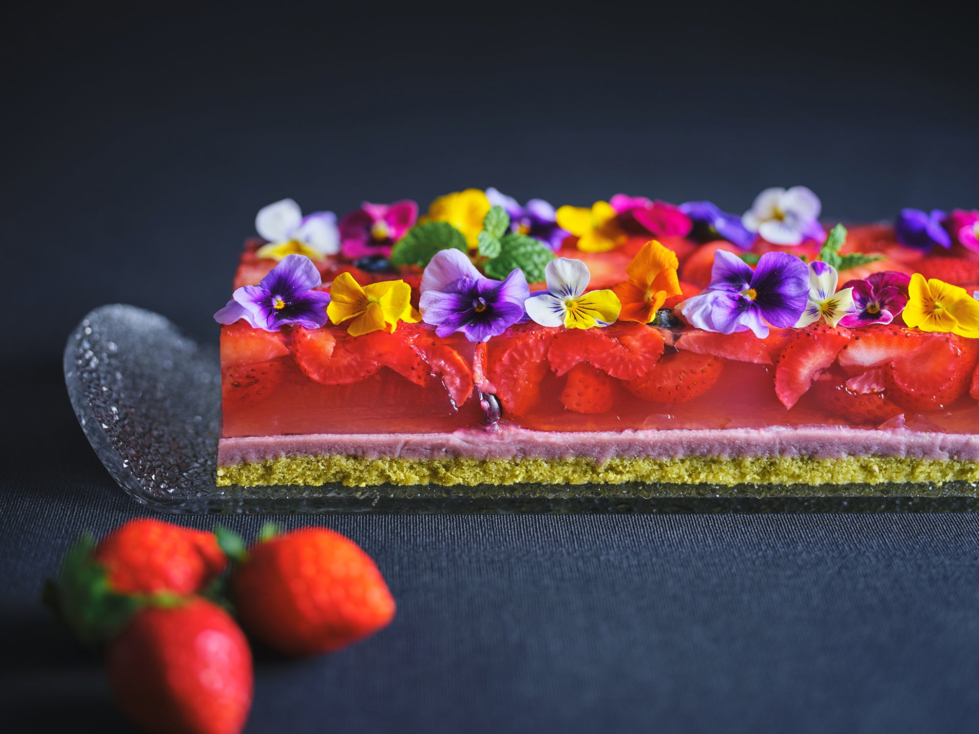 いちごとあんこの蜂蜜寒天