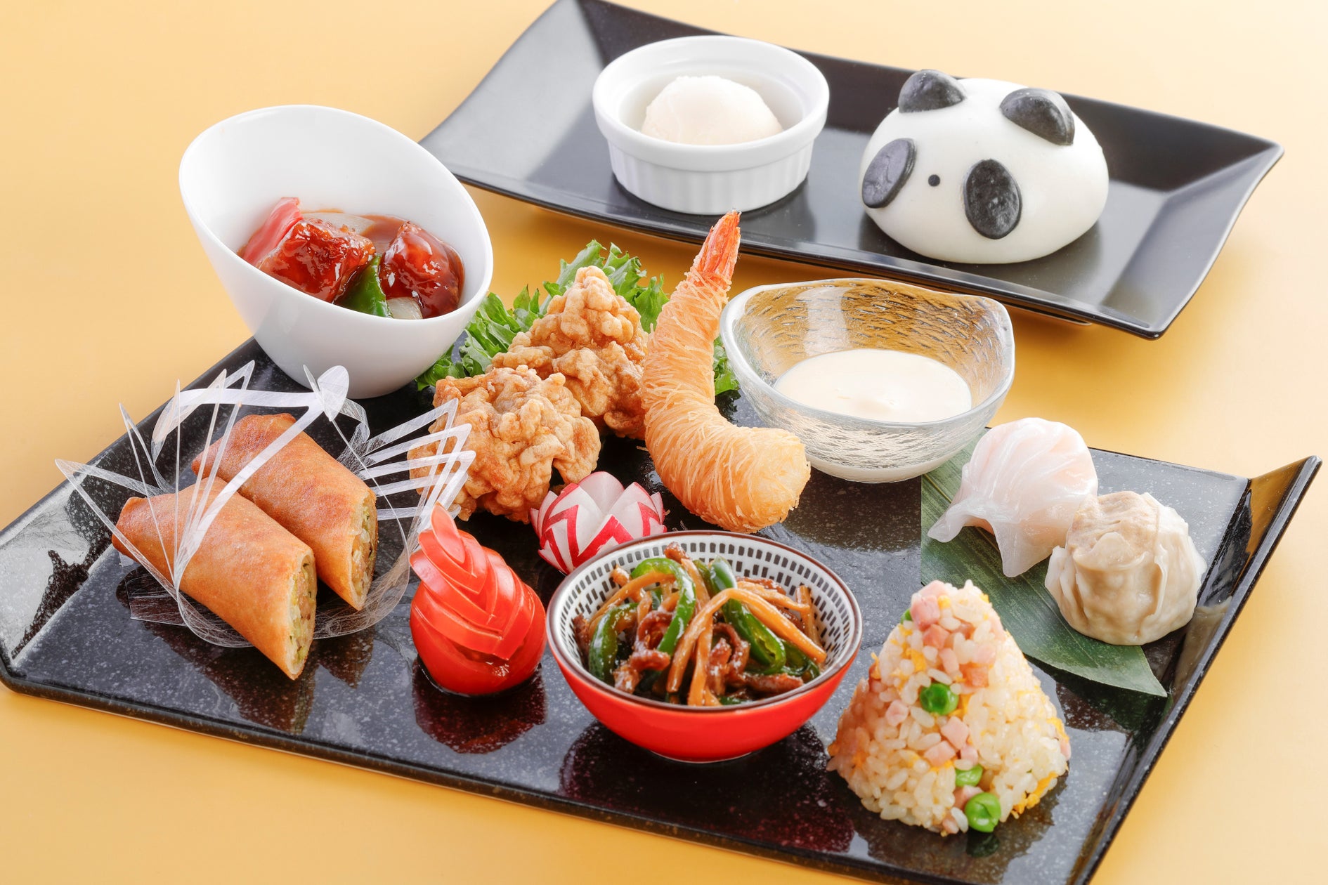 【オリエンタルホテル 東京ベイ】フラワーアレンジメントを模した“食べるアート”が登場 シェフパティシエ就任後初のクリスマスケーキ2種