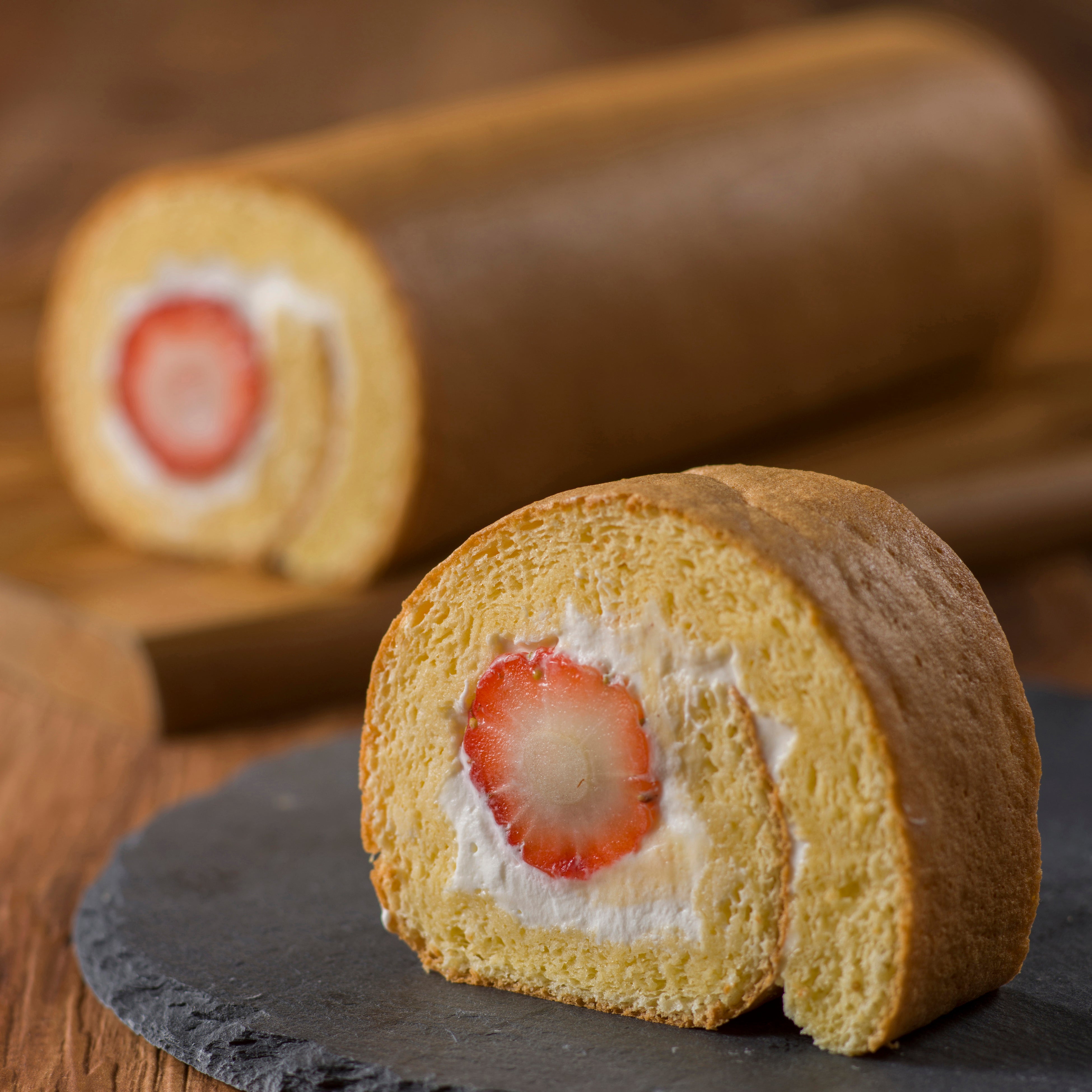 いちごロールケーキ