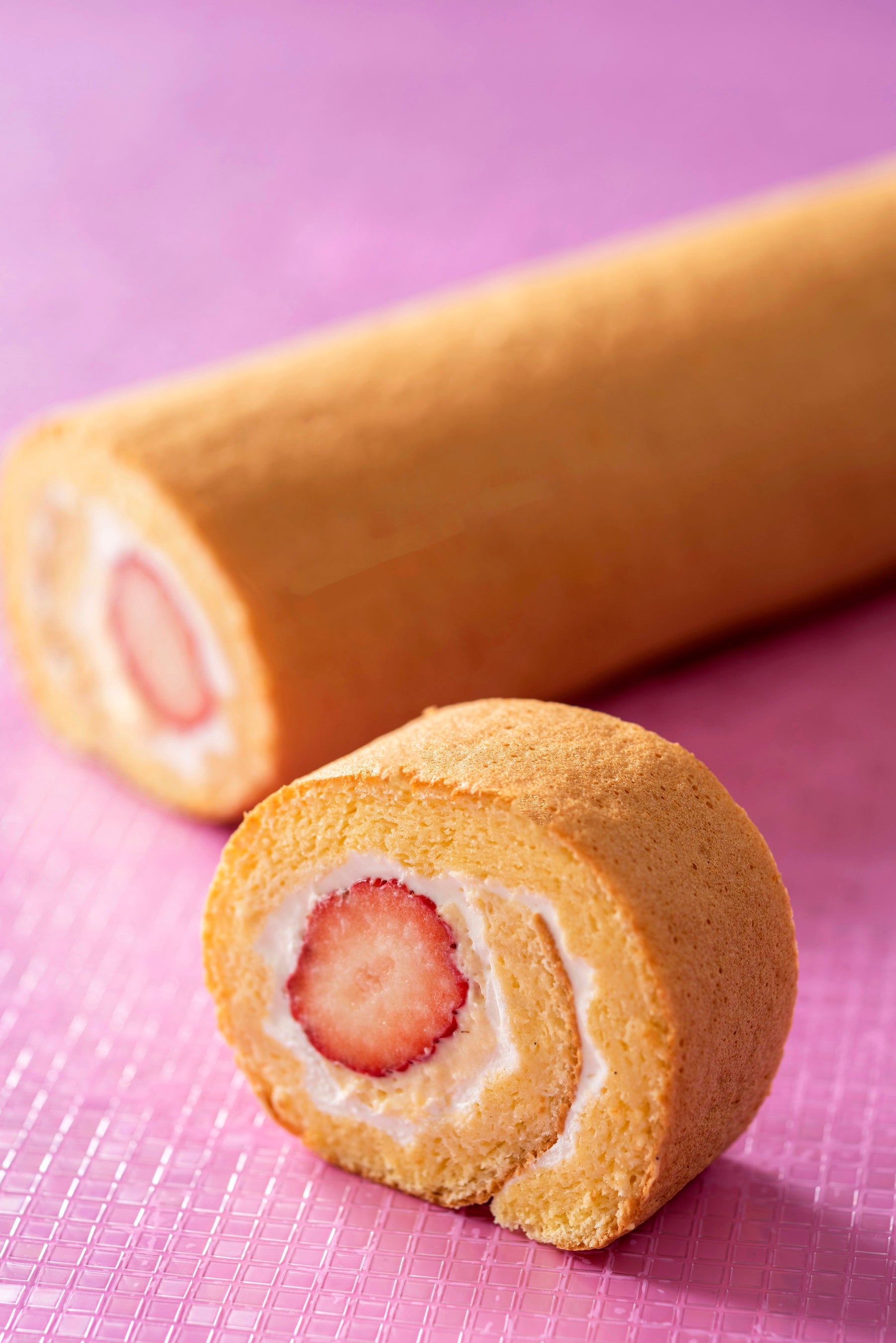 いちごロールケーキ