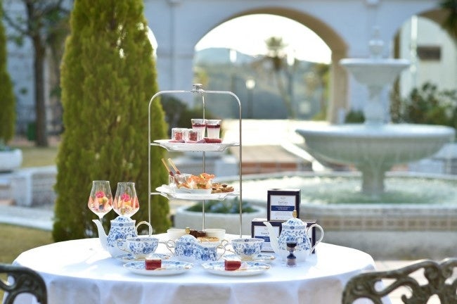 ガーデンパティオでのアフタヌーンティー例