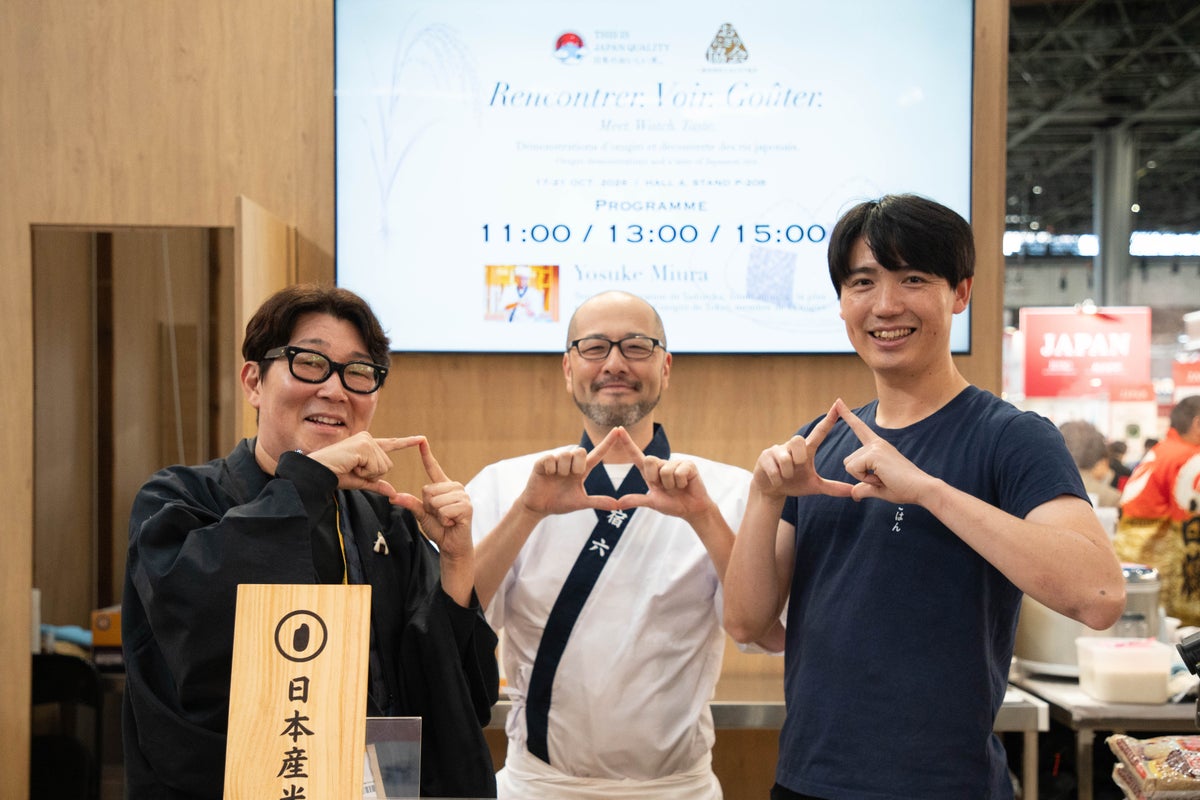 左から、おにぎり協会代表理事の中村祐介、「おにぎり浅草宿六」の三浦洋介氏、TOKYO GOHAN代表の土屋亮泰氏。
