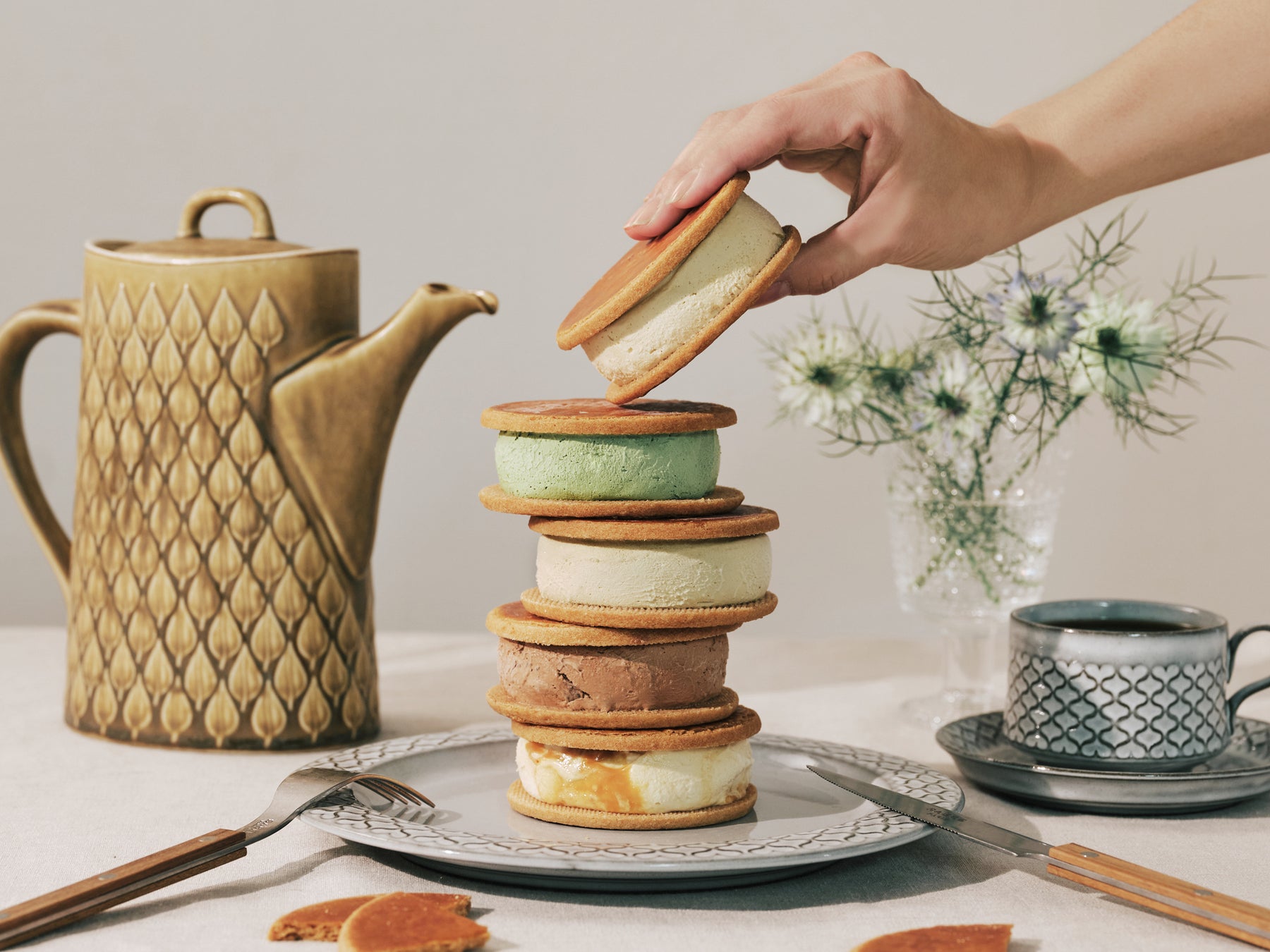 ハンドクラフトアイスクリーム Handels Vagen から一日数量限定 オールハンドメイドの濃厚クッキーサンドアイスクリーム が 22年1月13日 木 よりオンラインストアで販売スタート フレックス株式会社のプレスリリース ハンドクラフトアイスクリーム Handels Vagen から一日数量限定 オールハンドメイドの濃厚クッキーサンドアイスクリーム が 22年1月13日 木 よりオンラインストアで販売スタート フレックス株式会社のプレスリリース