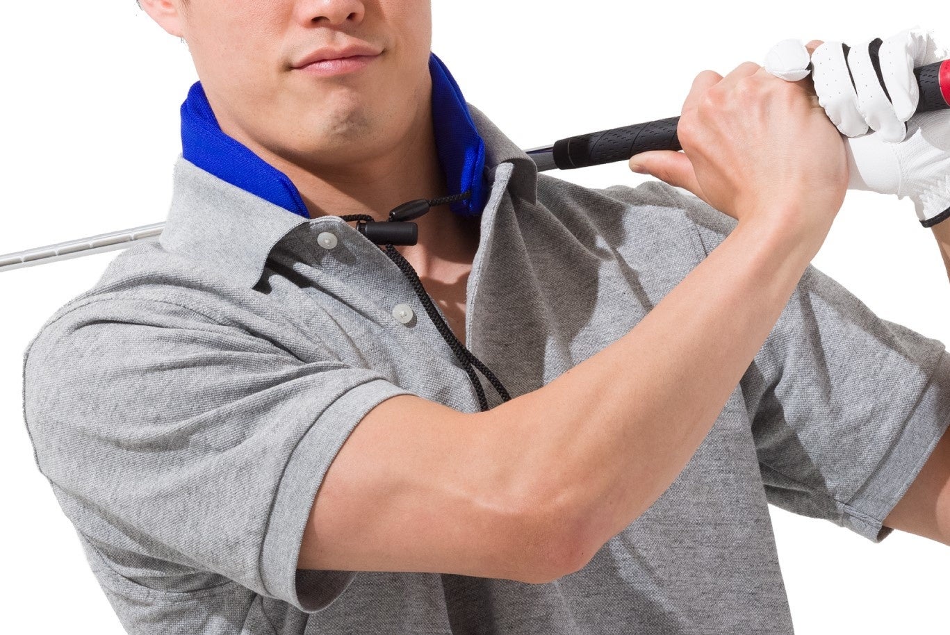 首を動かしやすい特殊形状を採用