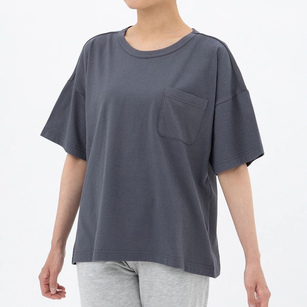 Tシャツで寝る派の方に朗報 背中に調温素材を使用した睡眠専用tシャツ 寝るt 発売 グンゼ株式会社のプレスリリース Tシャツで寝る派の方に朗報 背中に調温素材を使用した睡眠専用tシャツ 寝るt 発売 グンゼ株式会社のプレスリリース