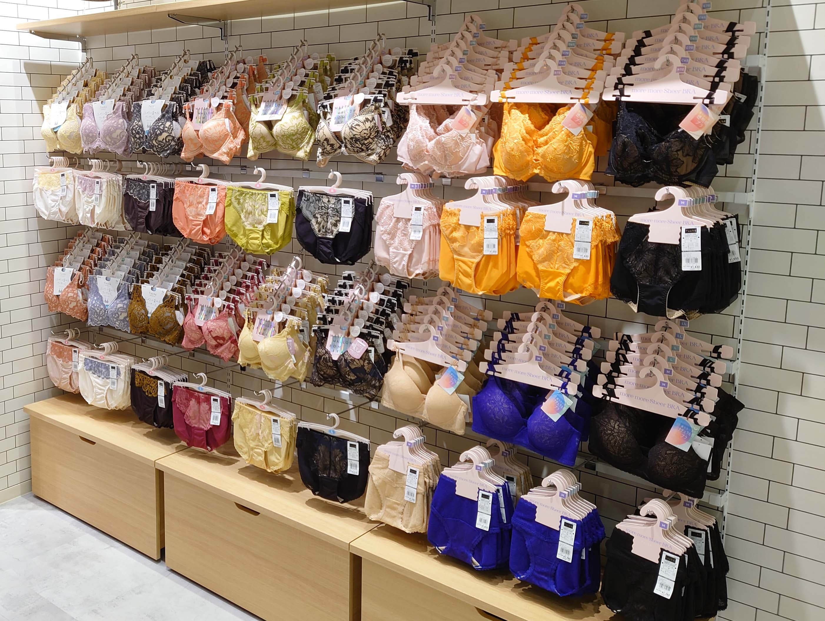 話題のスポットでグンゼの快適アイテムを！ららぽーと三井アウトレット