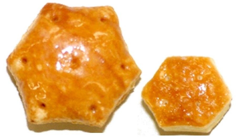 左　大きなパイの実、右　通常品