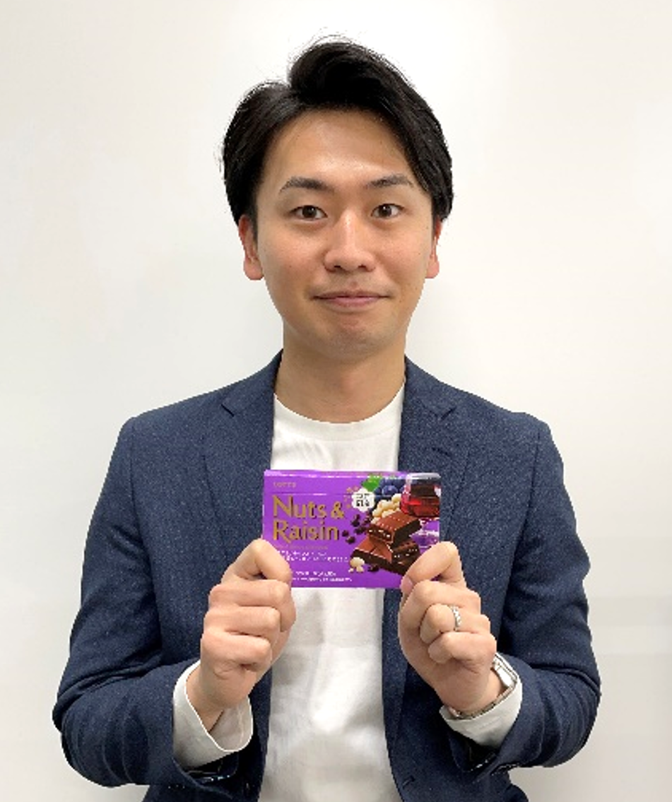 チョコレート企画課　　杉浦　慎哉