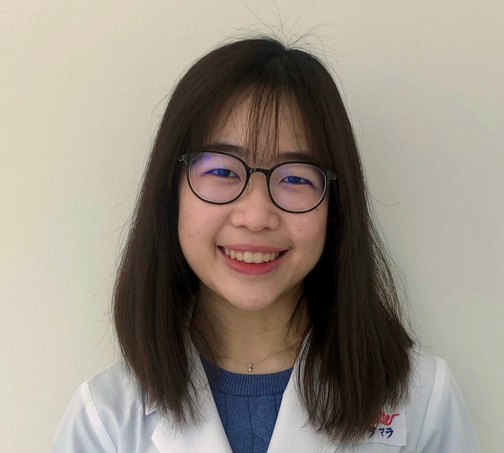 中央研究所 ビスケット研究課 ララサティ　タマラ