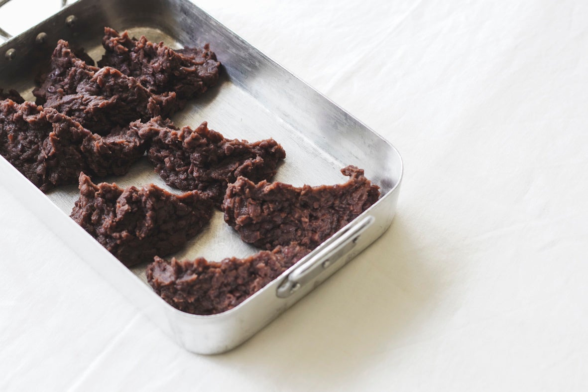 著者はあんこ作りの名人でワークショップも大人気。おいしいあんこの炊き方レシピを書籍では初めて収録。