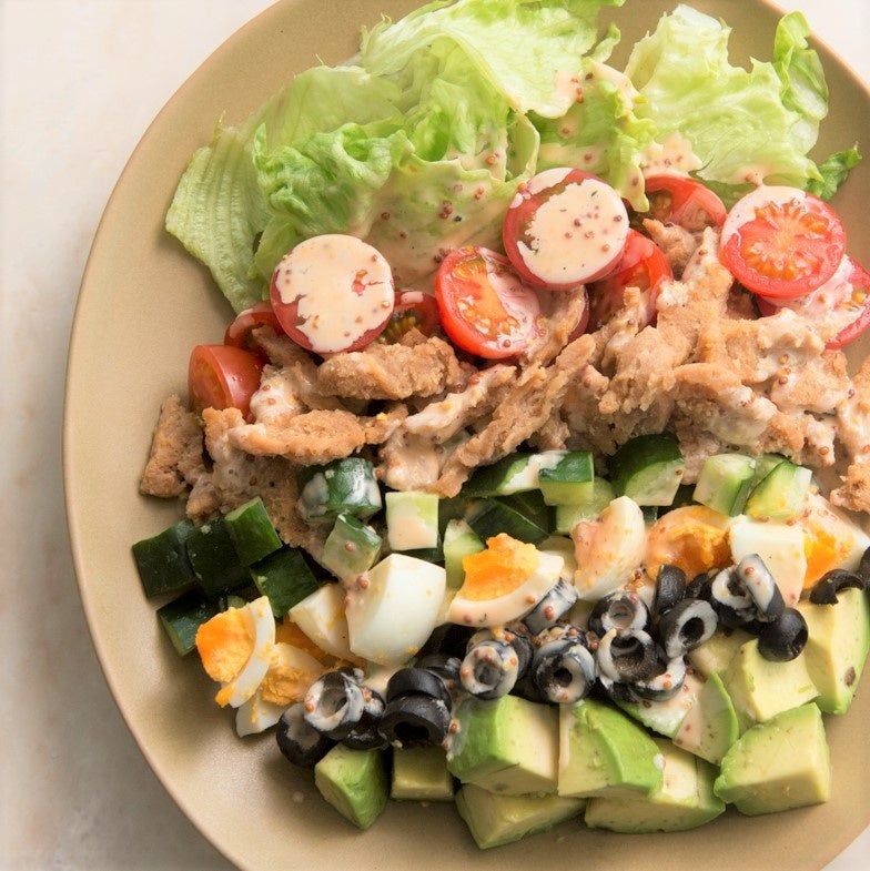 大豆ミートのコブサラダ