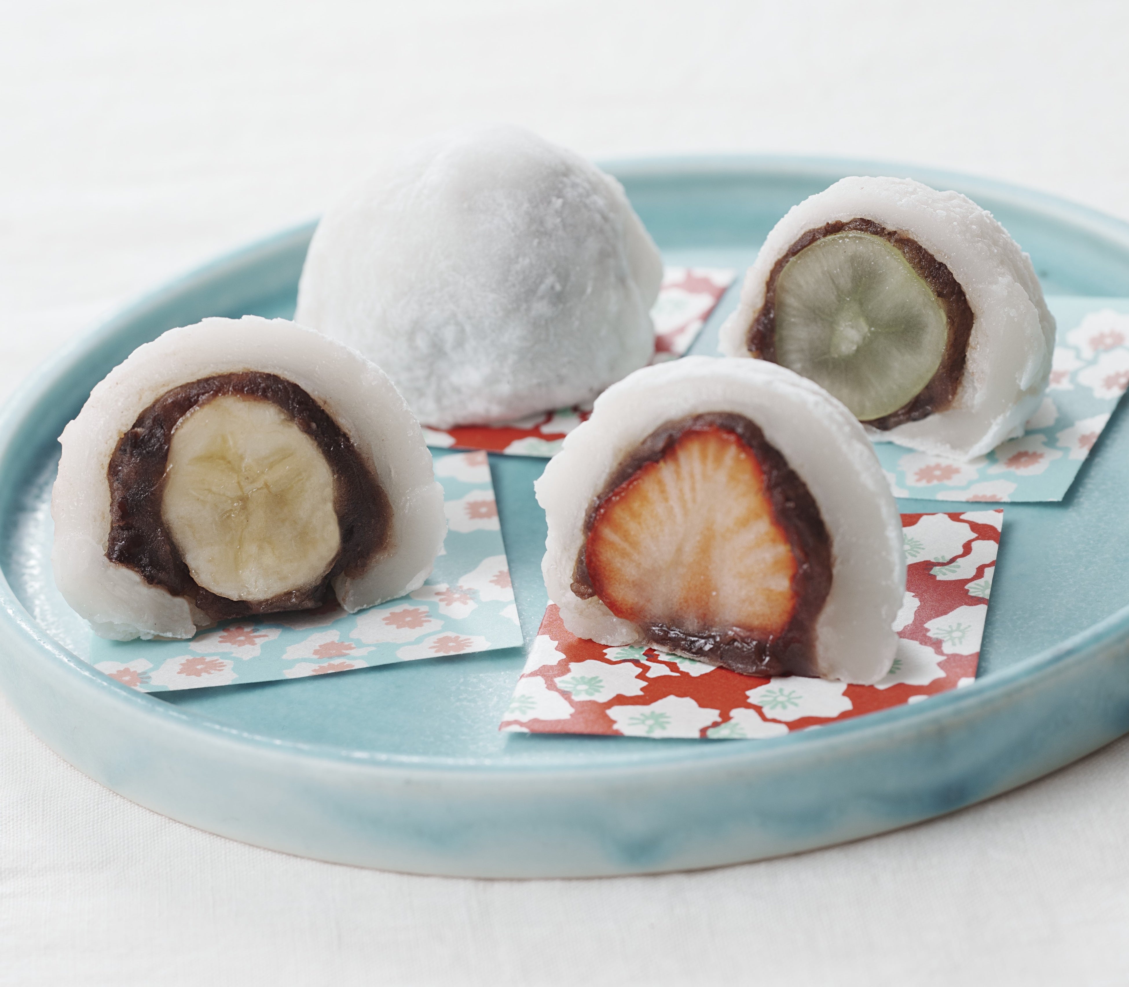 フルーツ大福（バナナ・いちご・マスカット）